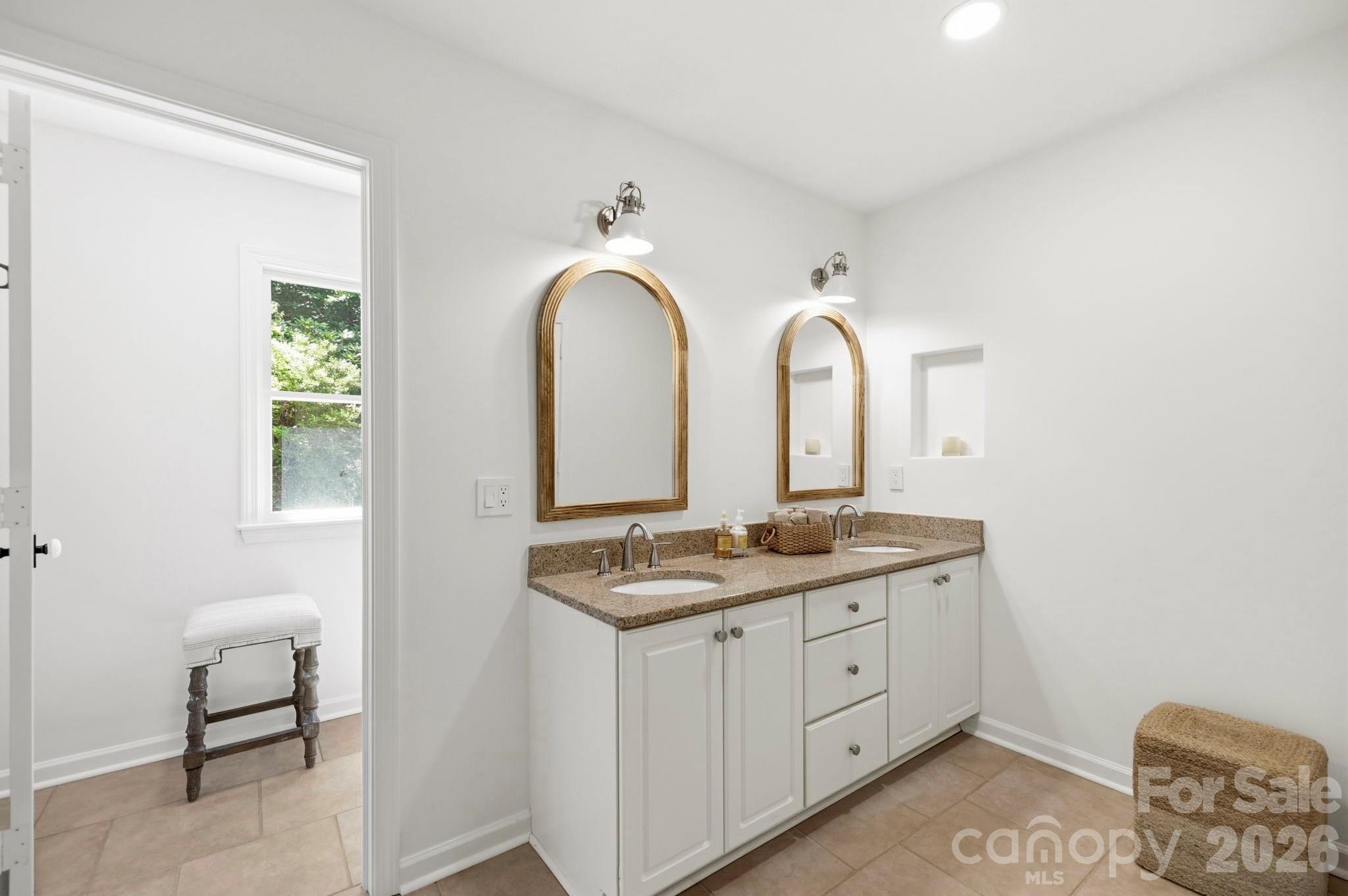 212 Estate Drive Property Photo 26