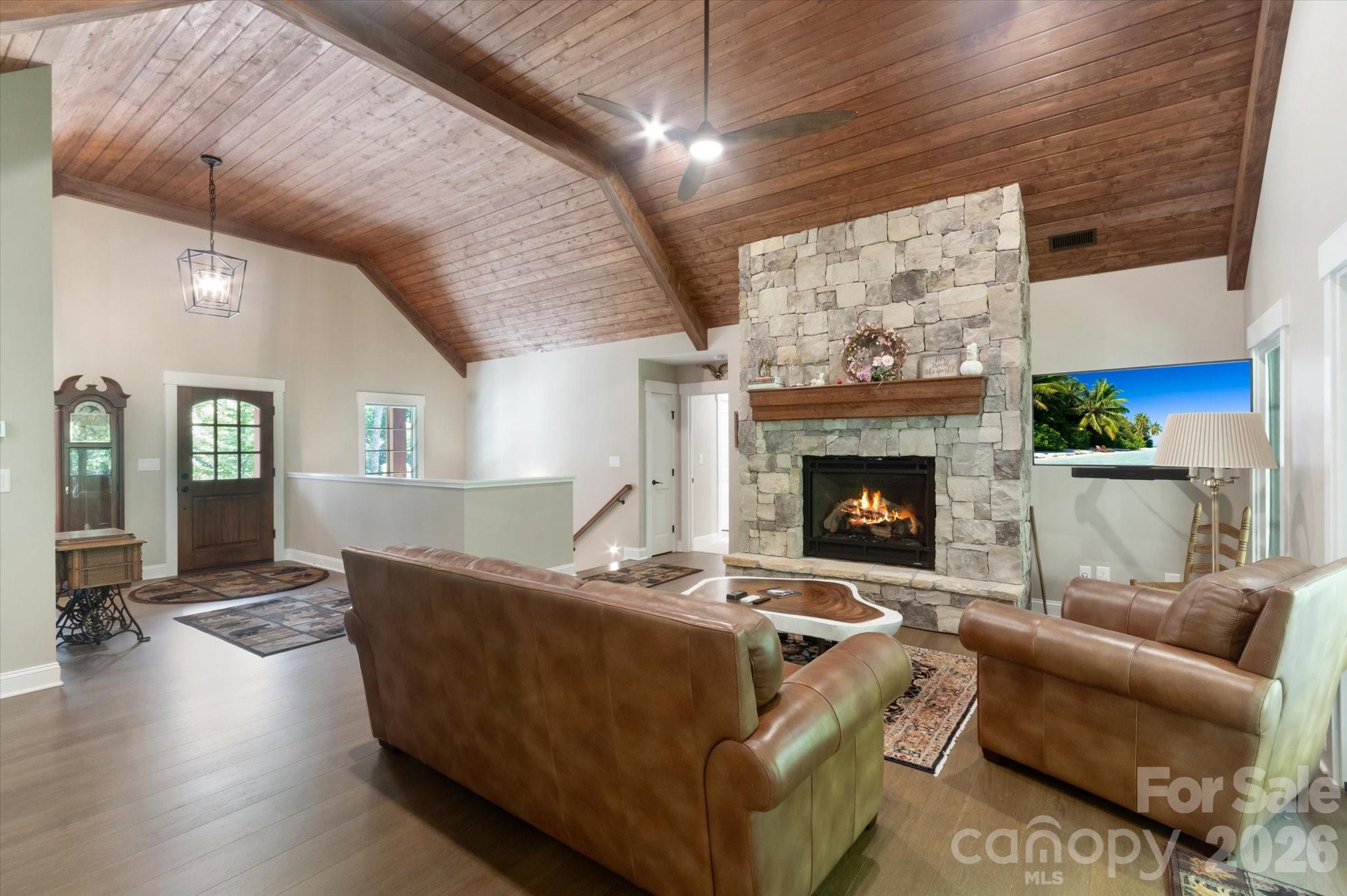 620 Camptown Road Property Photo 3