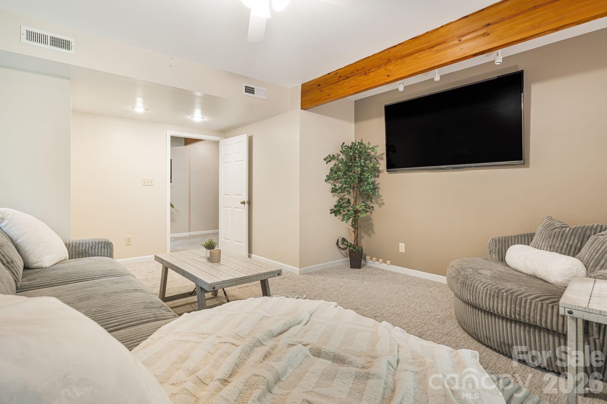 212 Riva Ridge Drive Property Photo 32