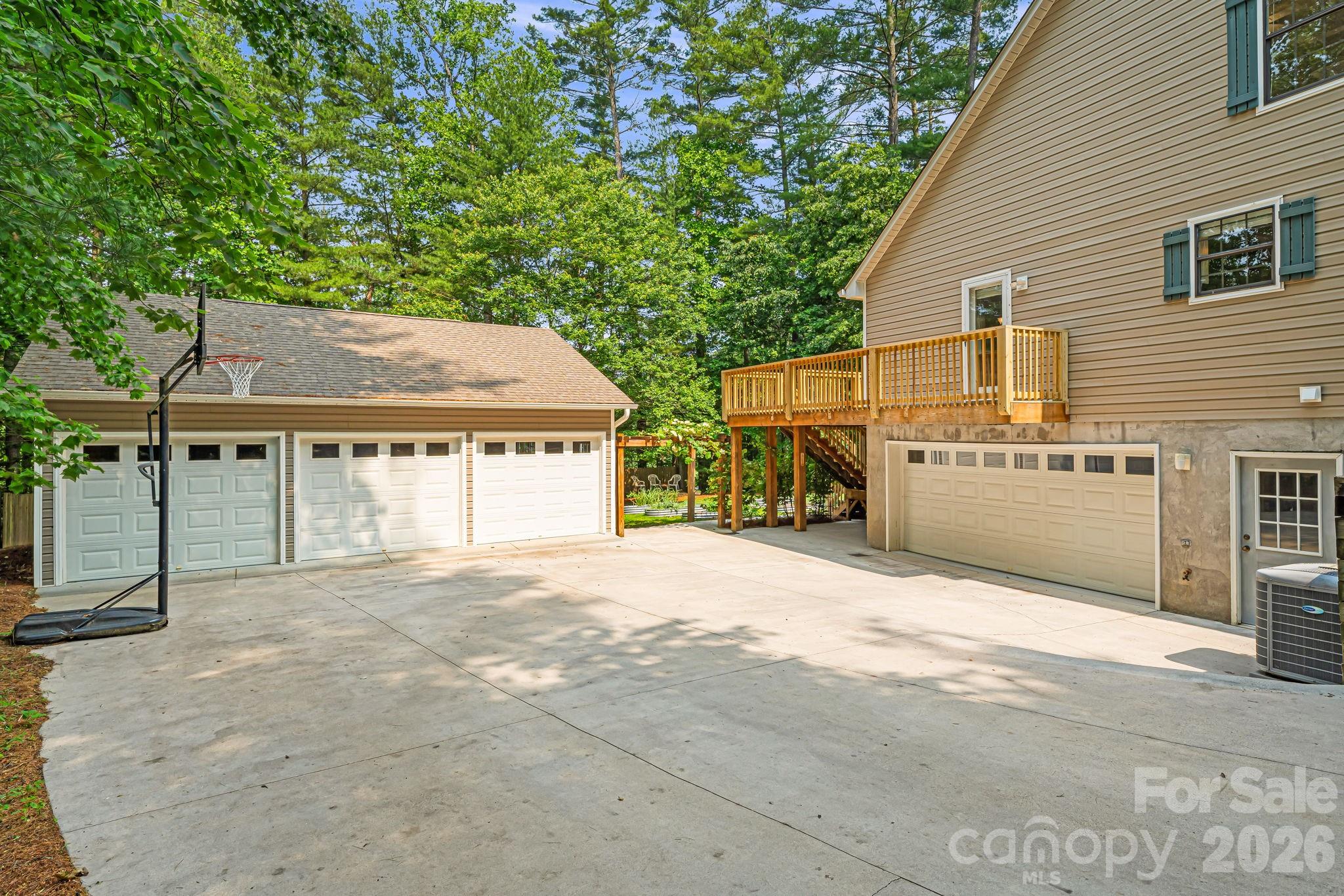 212 Riva Ridge Drive Property Photo 36
