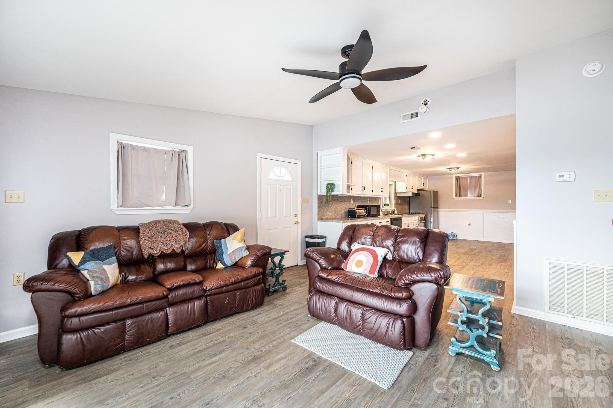 4566 Windward Lane Property Photo 15