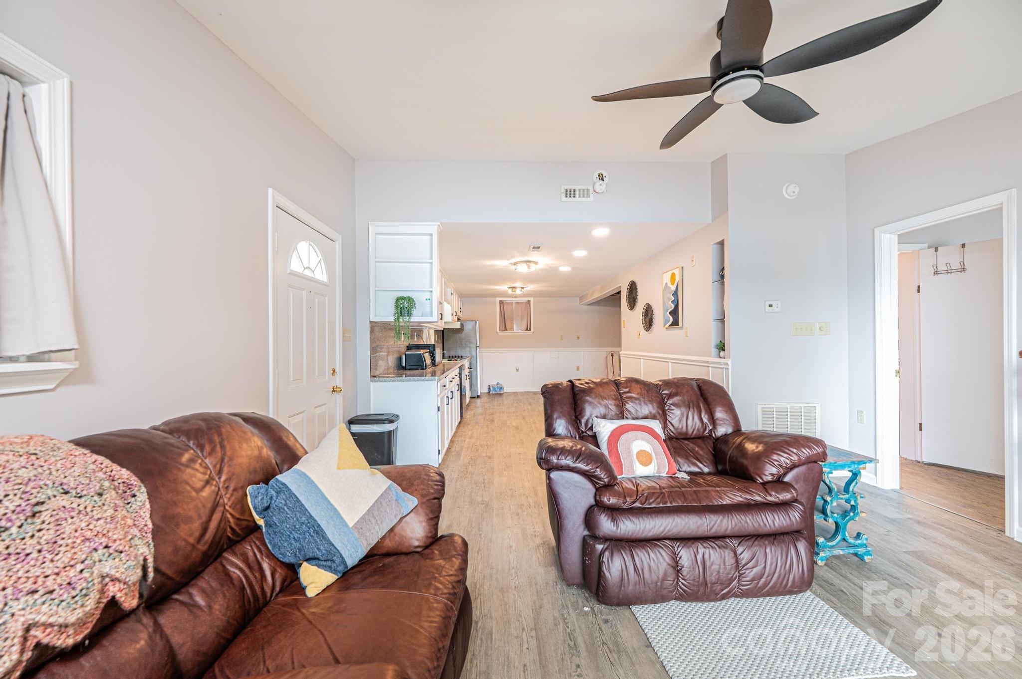 4566 Windward Lane Property Photo 16