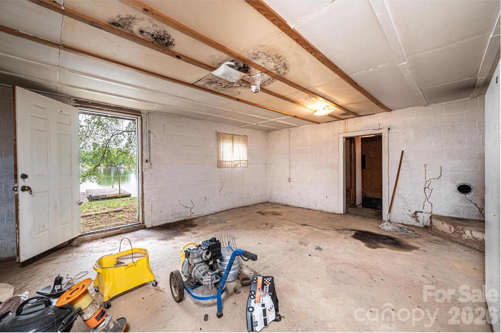 4566 Windward Lane Property Photo 36