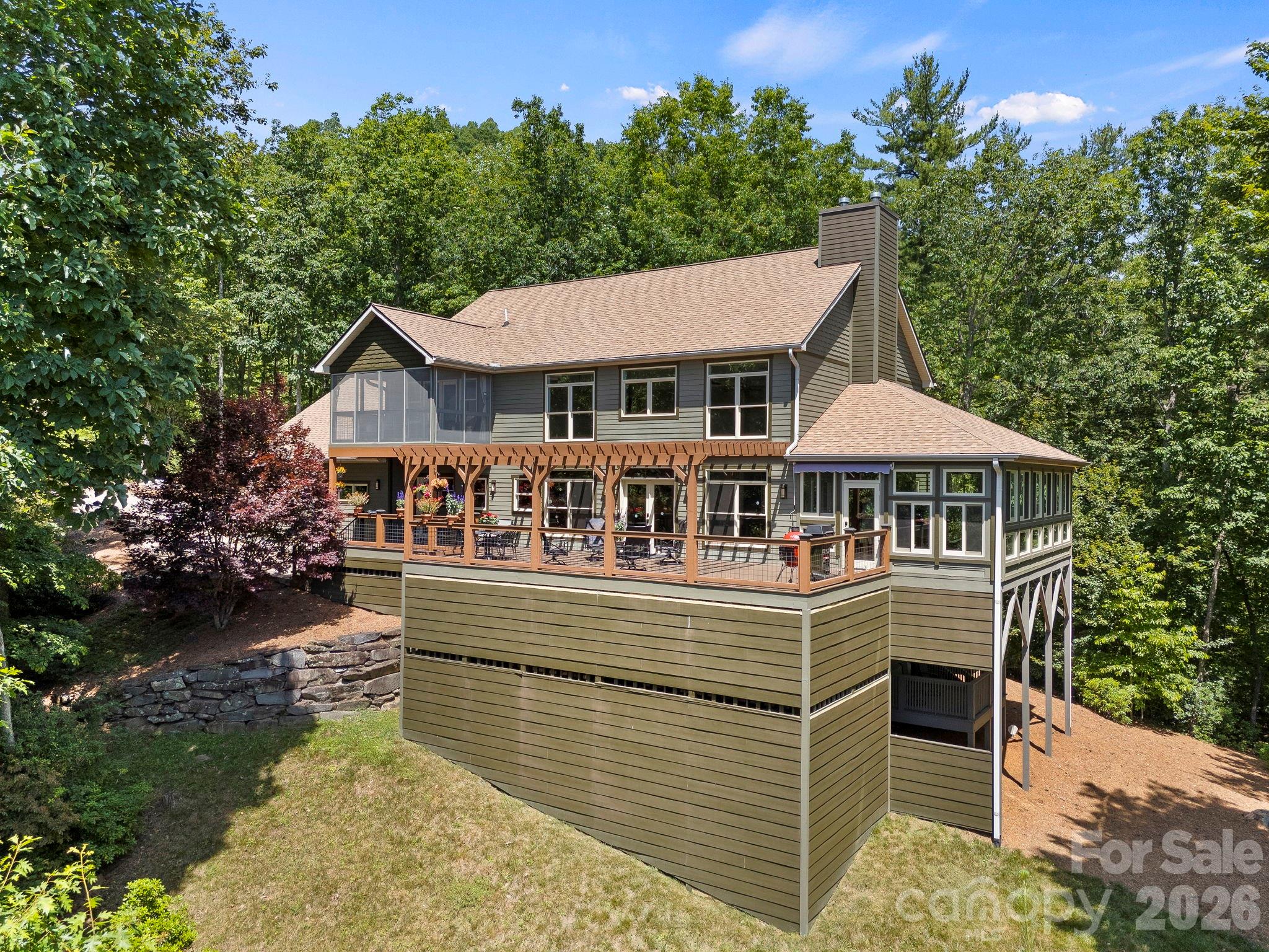 426 Eagle Ridge Road Property Photo 1