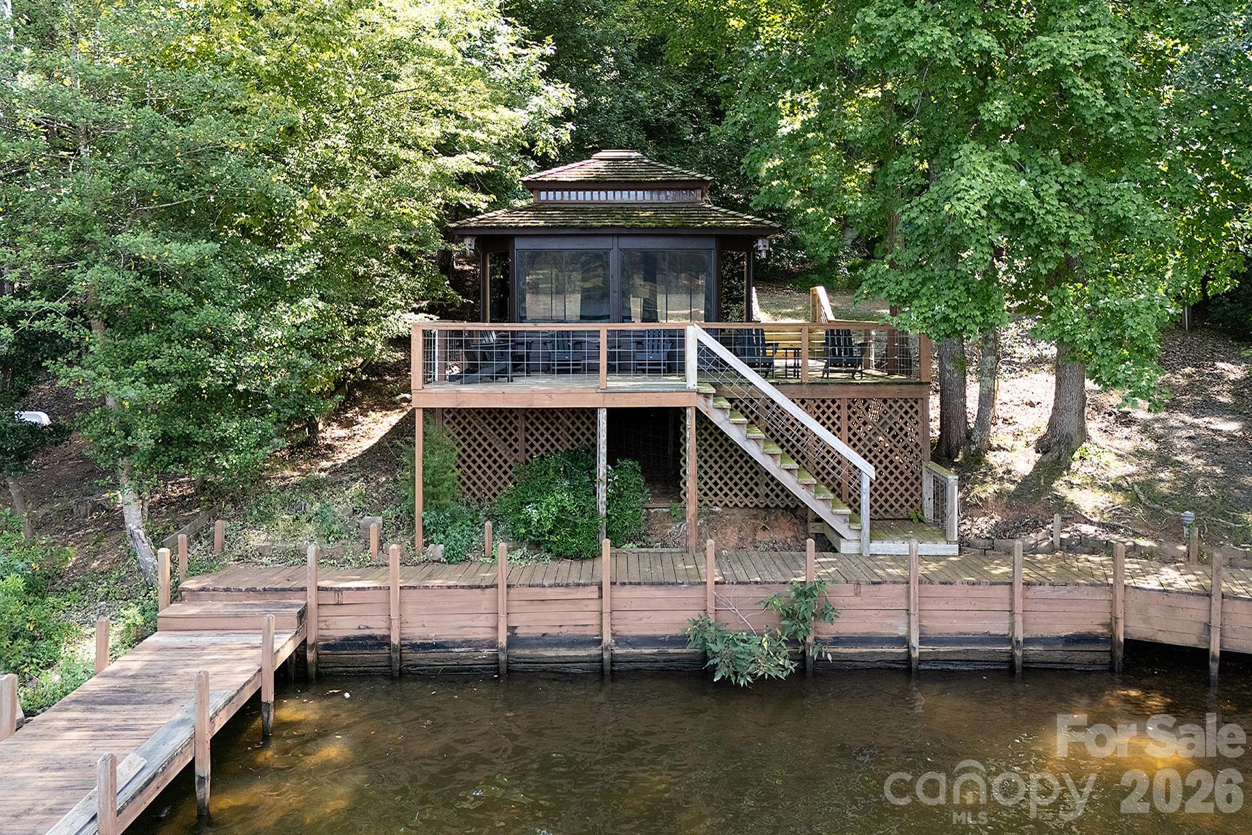 221 Malabar Drive Property Photo 29