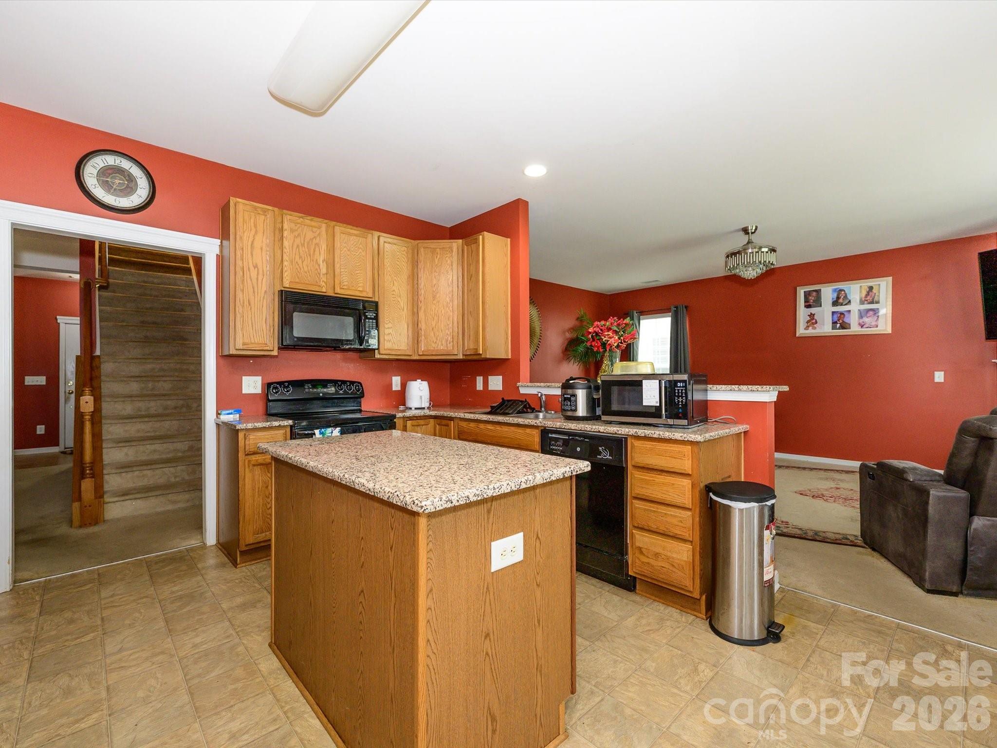 5424 Nightshade Oaks Drive Property Photo 14