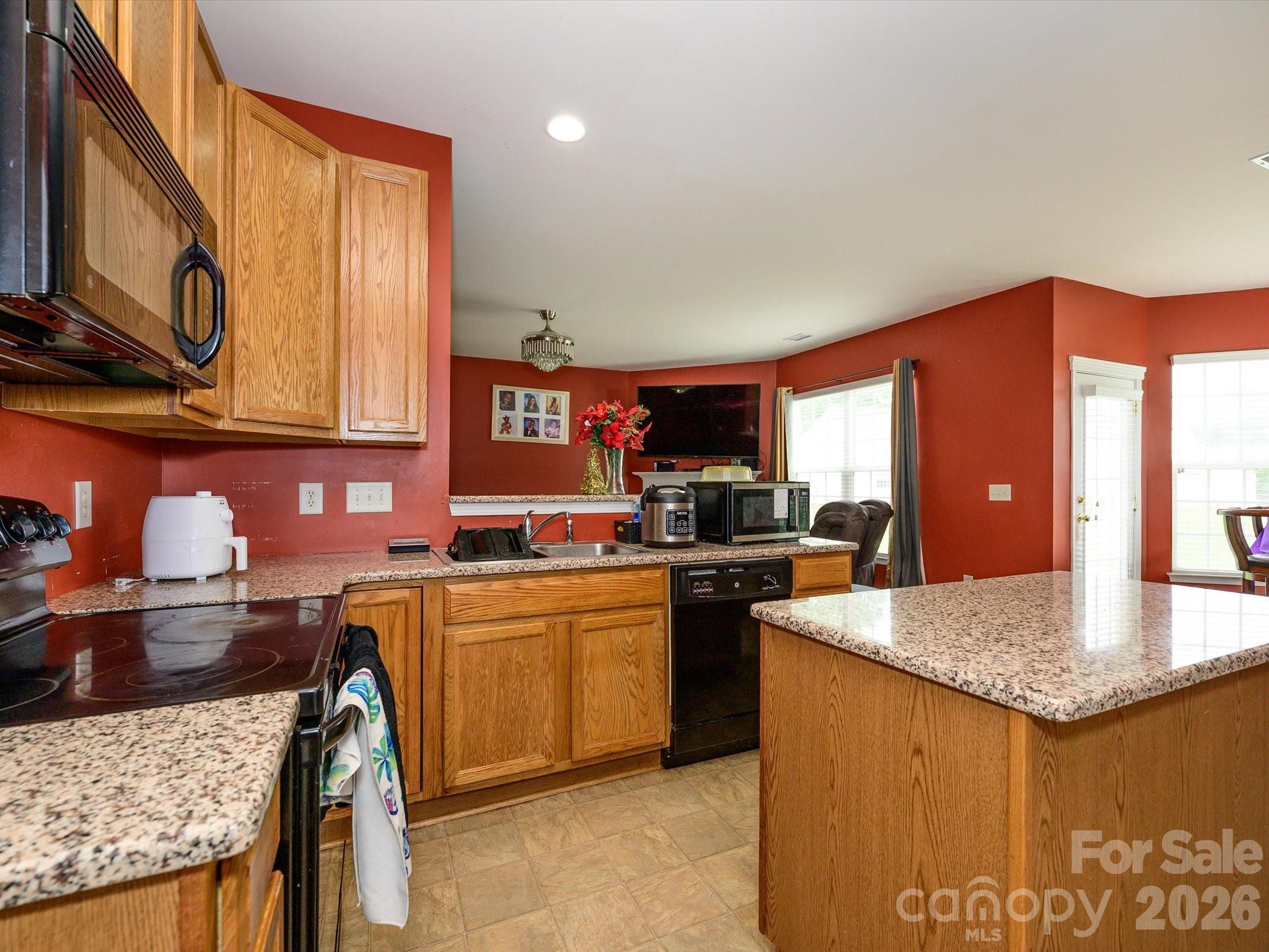 5424 Nightshade Oaks Drive Property Photo 15