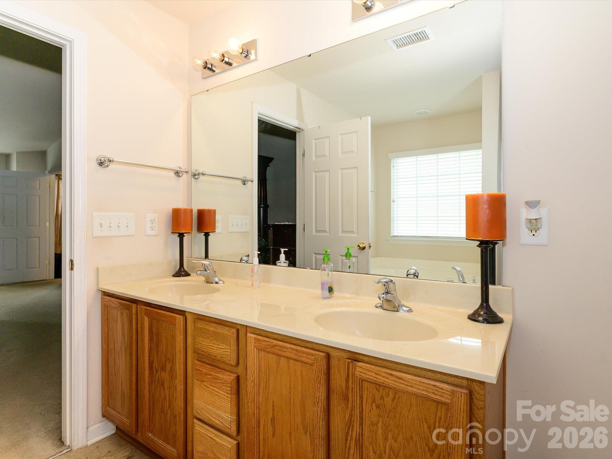 5424 Nightshade Oaks Drive Property Photo 21