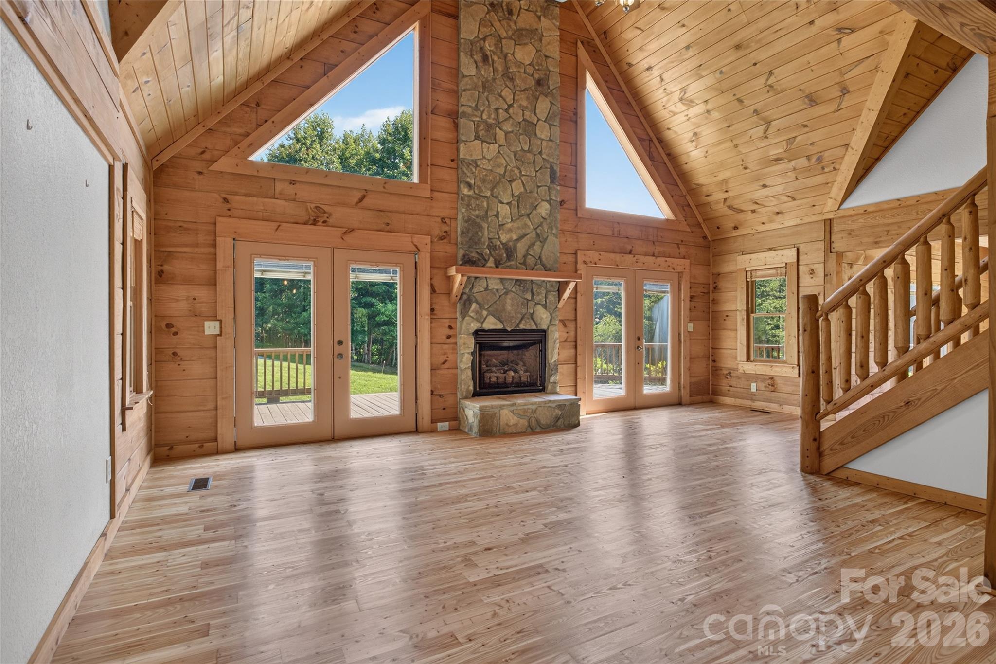 335 Whites Lake Boulevard Property Photo 8