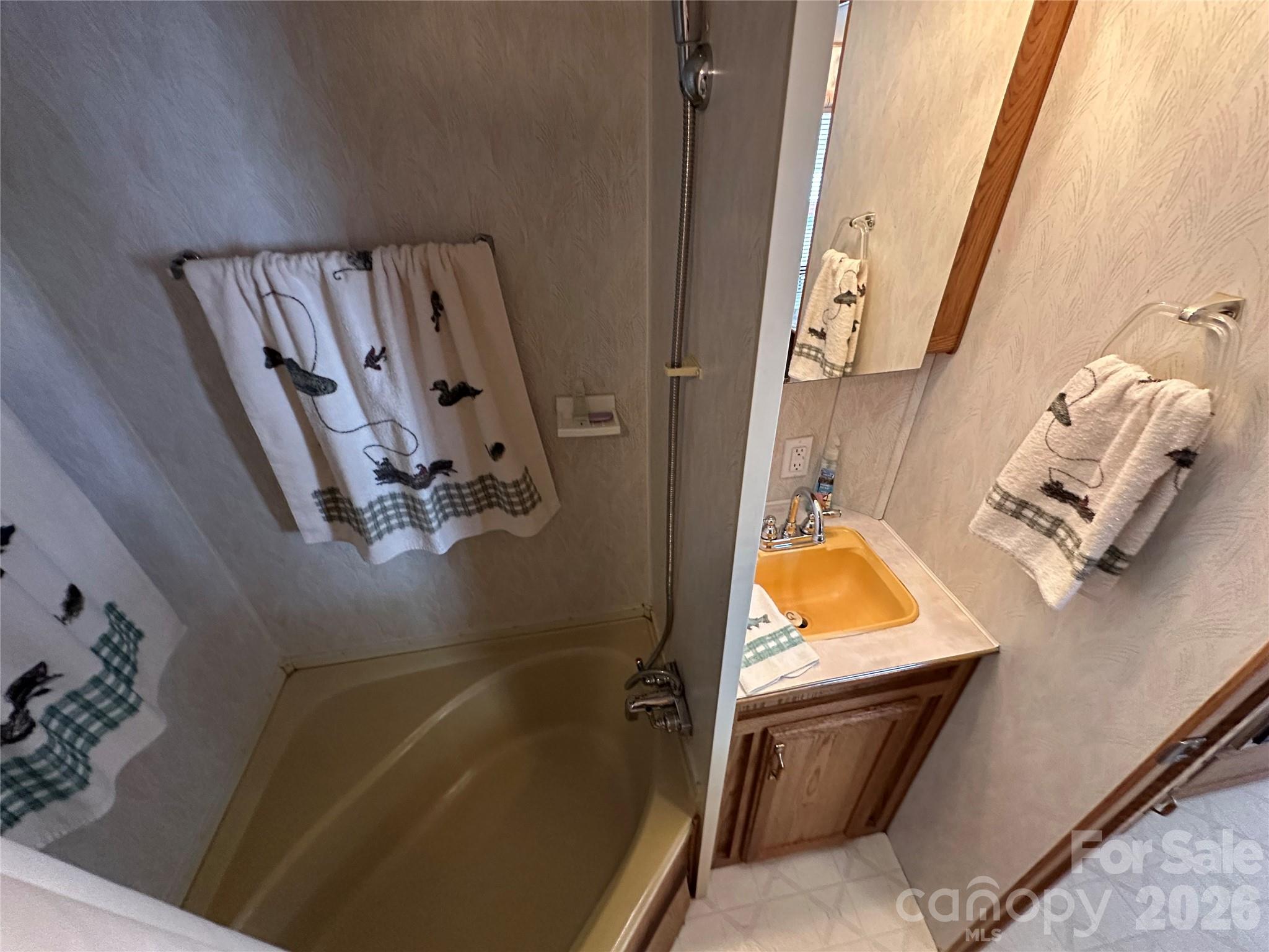 117 Elm Street Property Photo 16