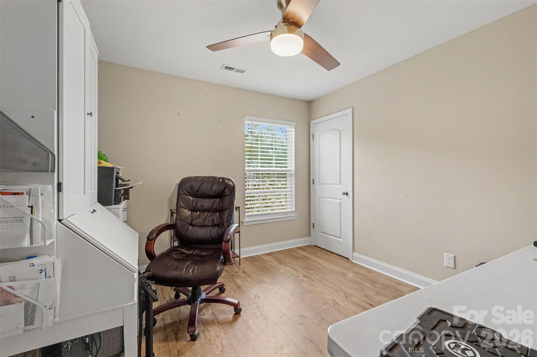 1505 Foxbrook Circle Property Photo 17
