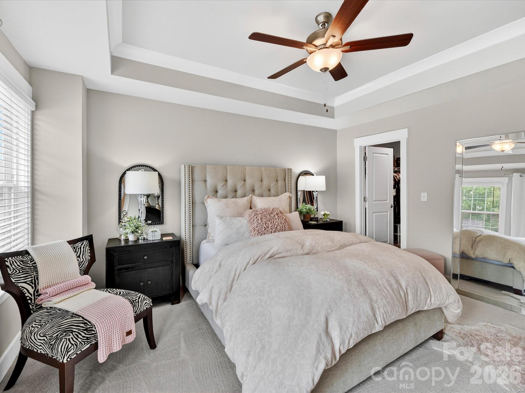 546 Amalfi Drive Property Photo 19