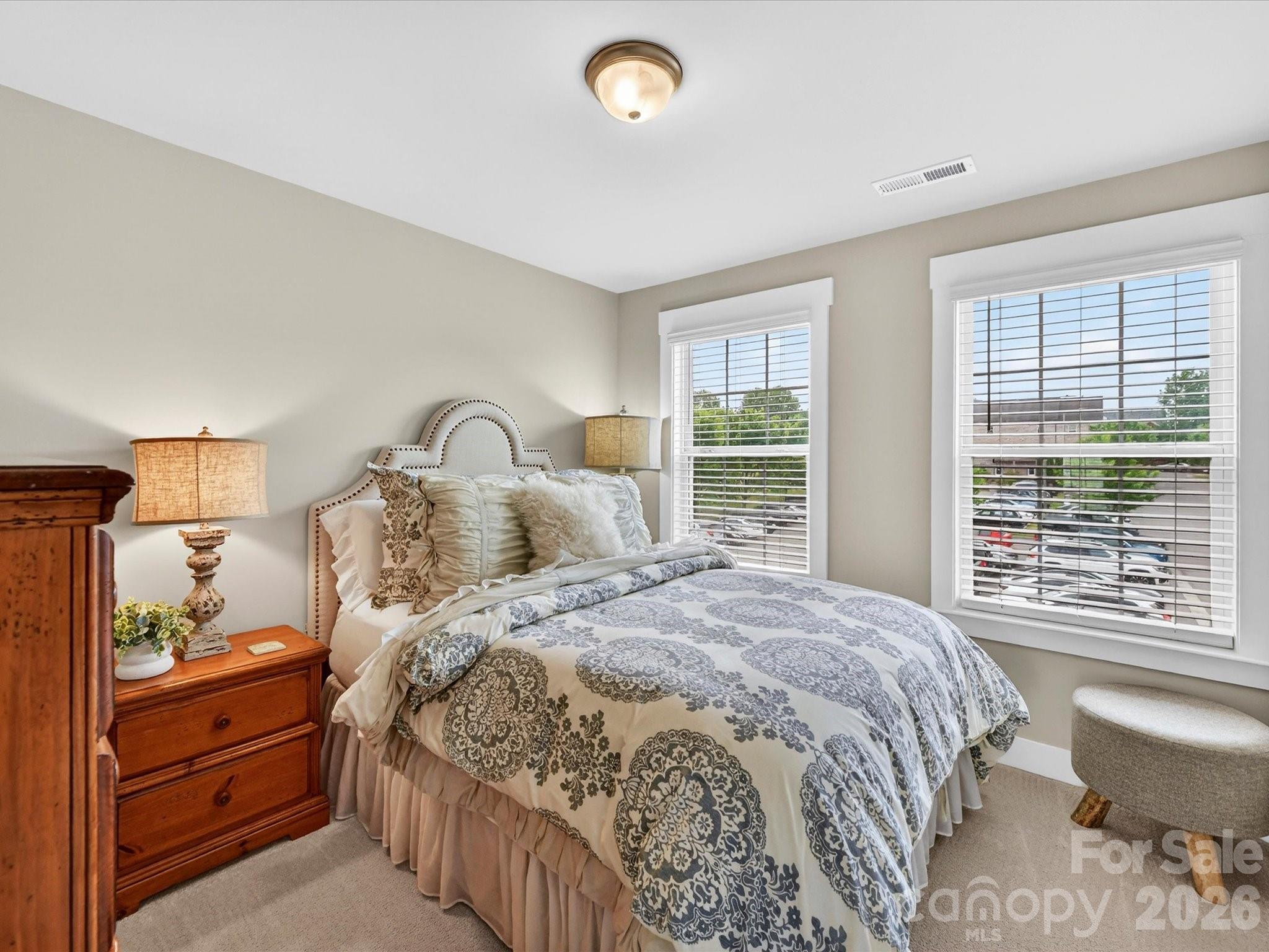 546 Amalfi Drive Property Photo 23