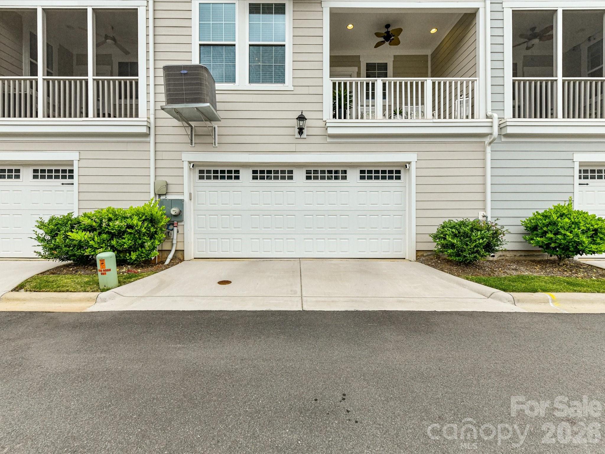 546 Amalfi Drive Property Photo 30