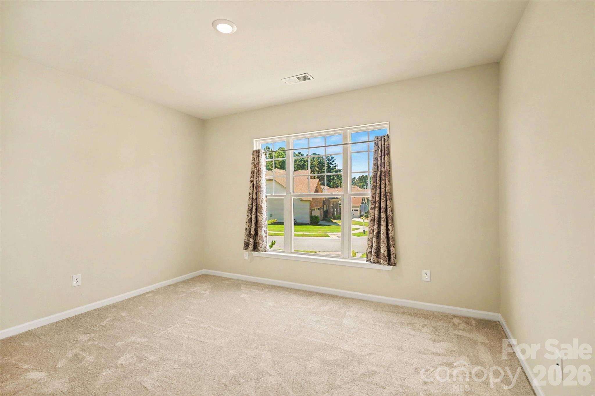 5019 Chegall Crossing Way Property Photo 9