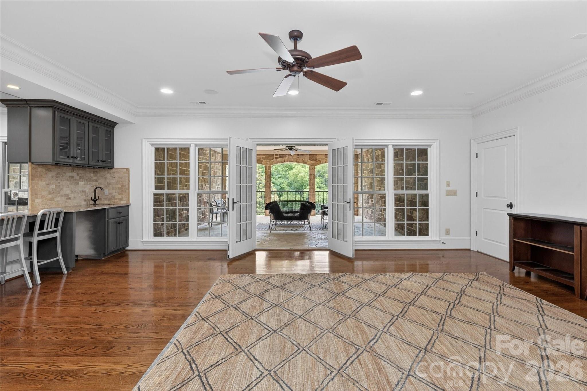 731 Mendenhall Court Property Photo 29