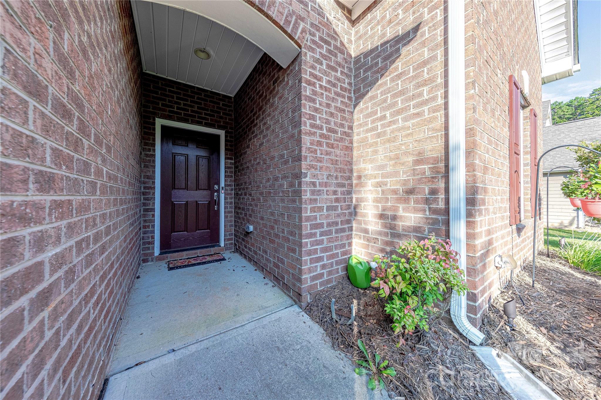 8115 Goodall Court Property Photo 4