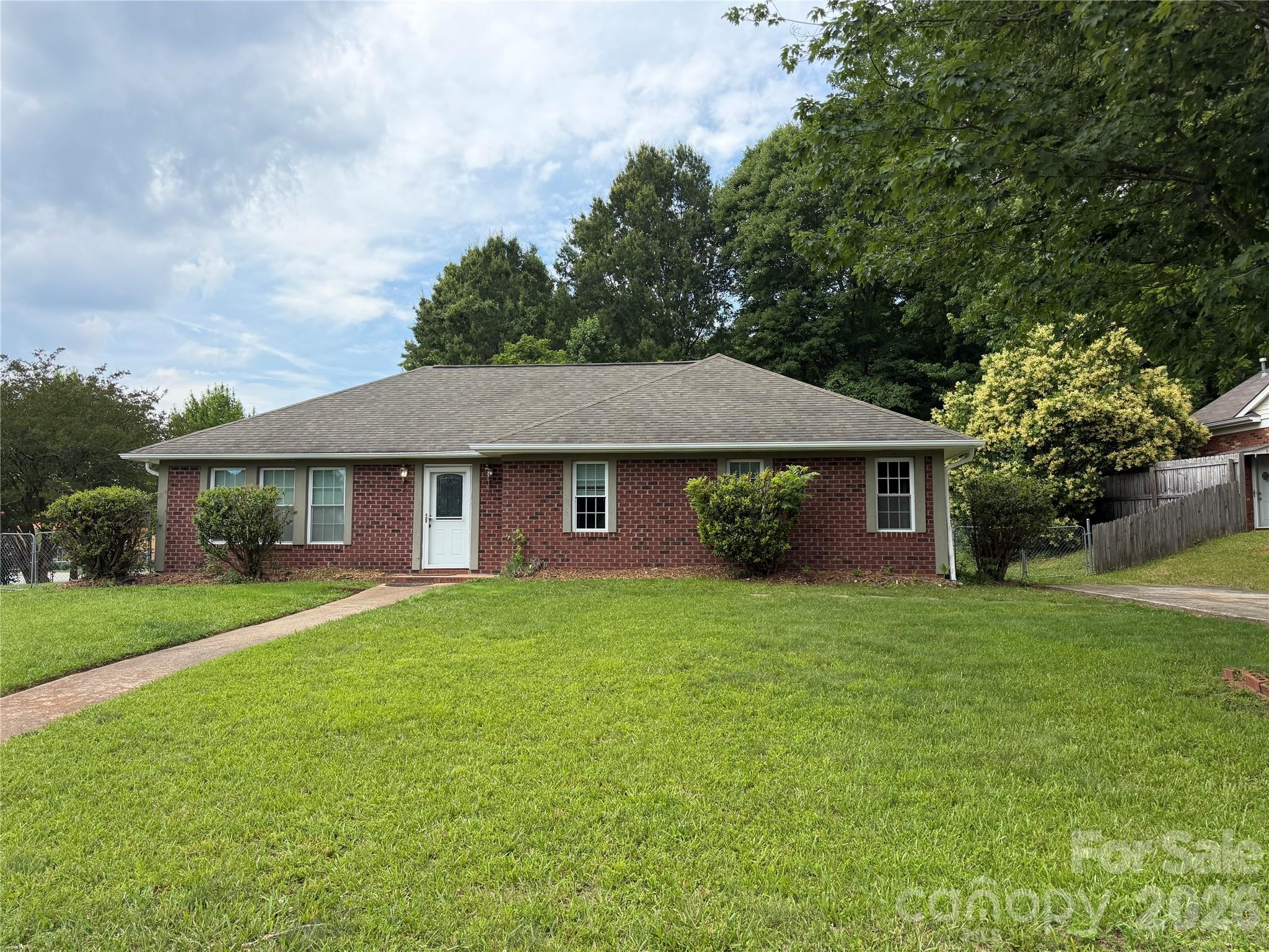7101 Riding Trail Road Property Photo 1