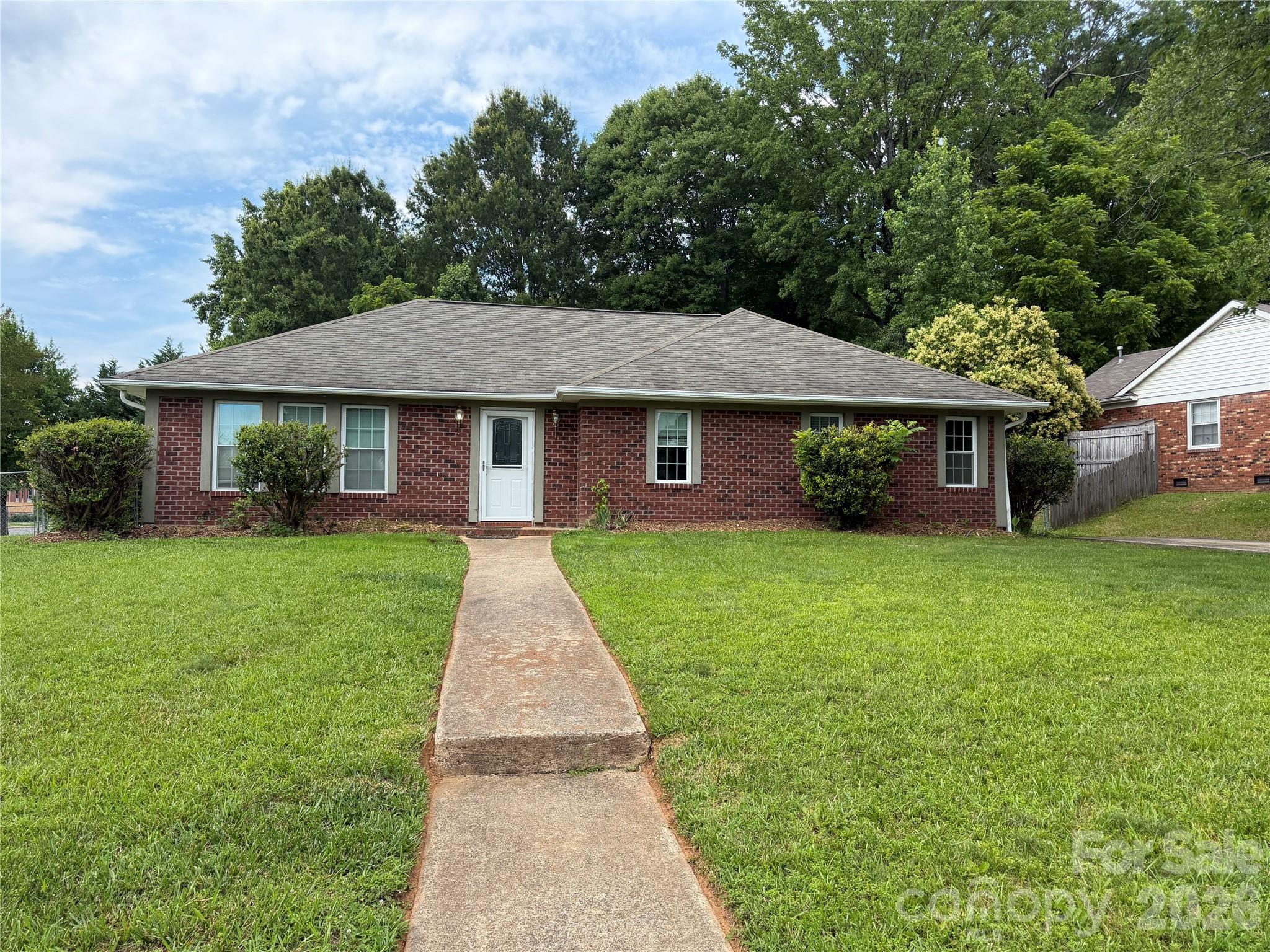 7101 Riding Trail Road Property Photo 2