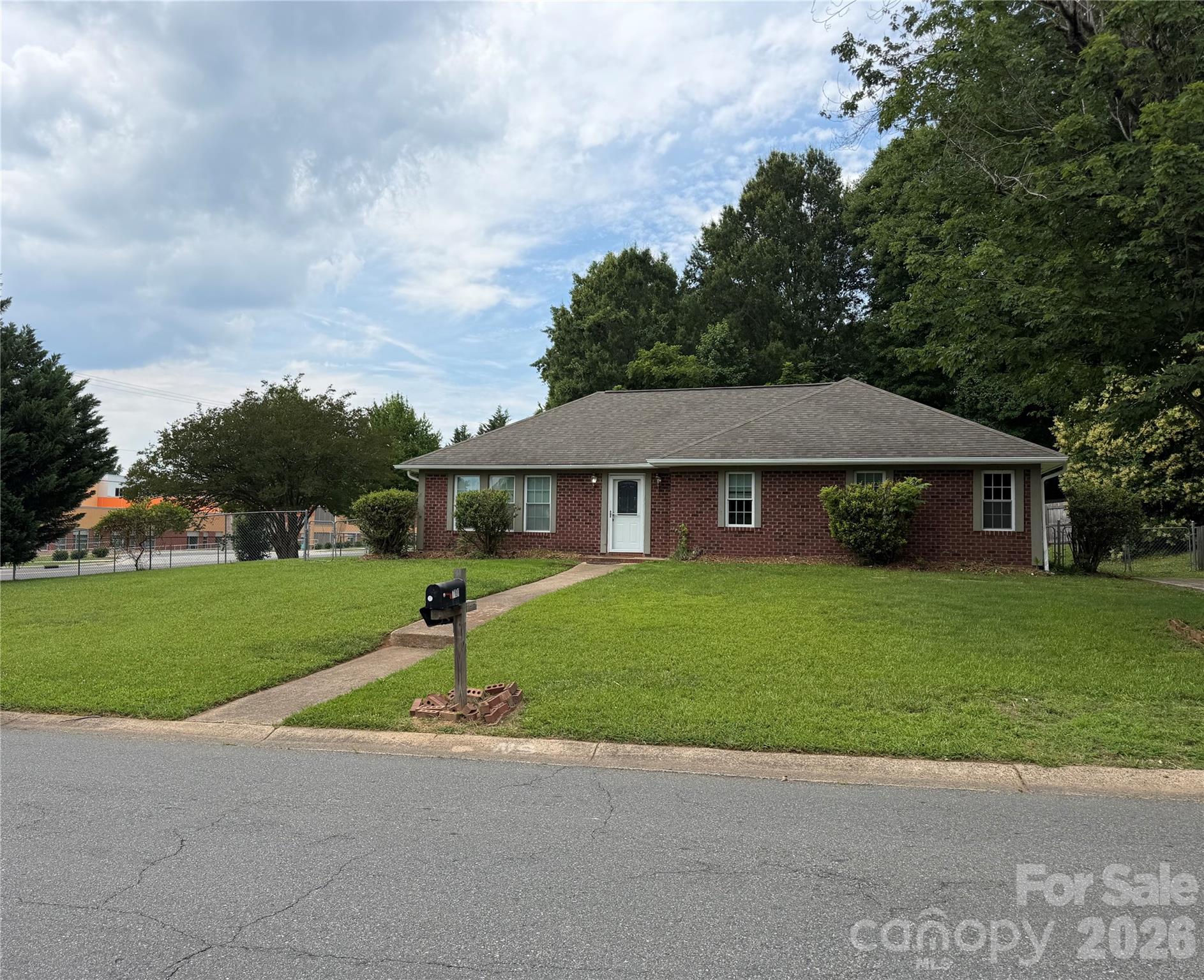 7101 Riding Trail Road Property Photo 4