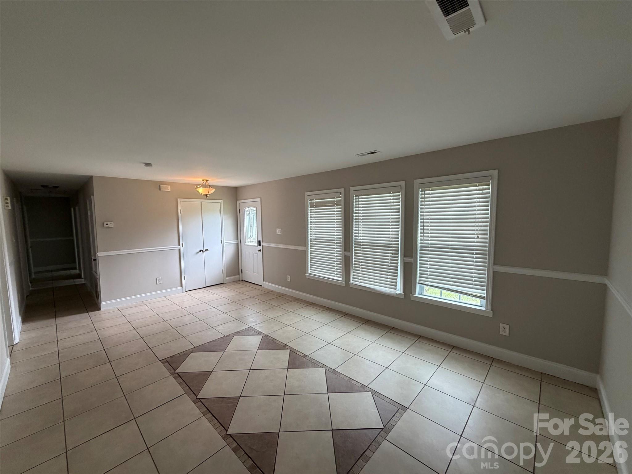 7101 Riding Trail Road Property Photo 7