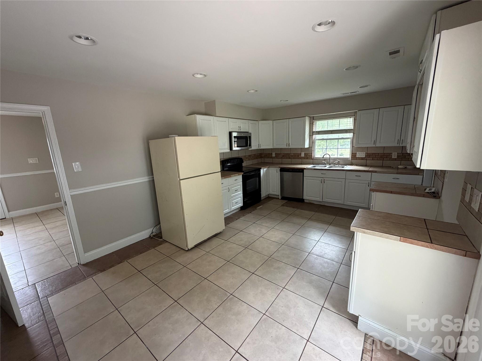 7101 Riding Trail Road Property Photo 9