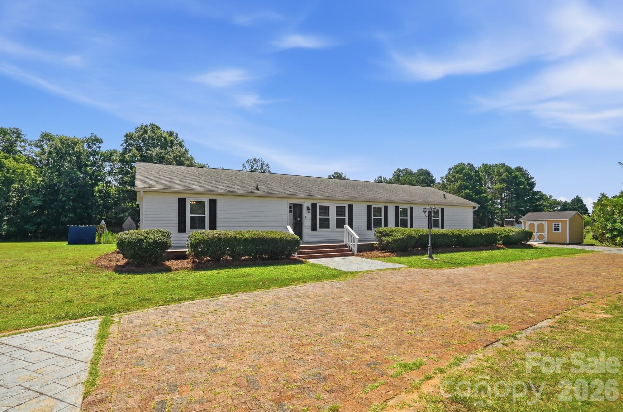 288 Farris Road Property Photo 3
