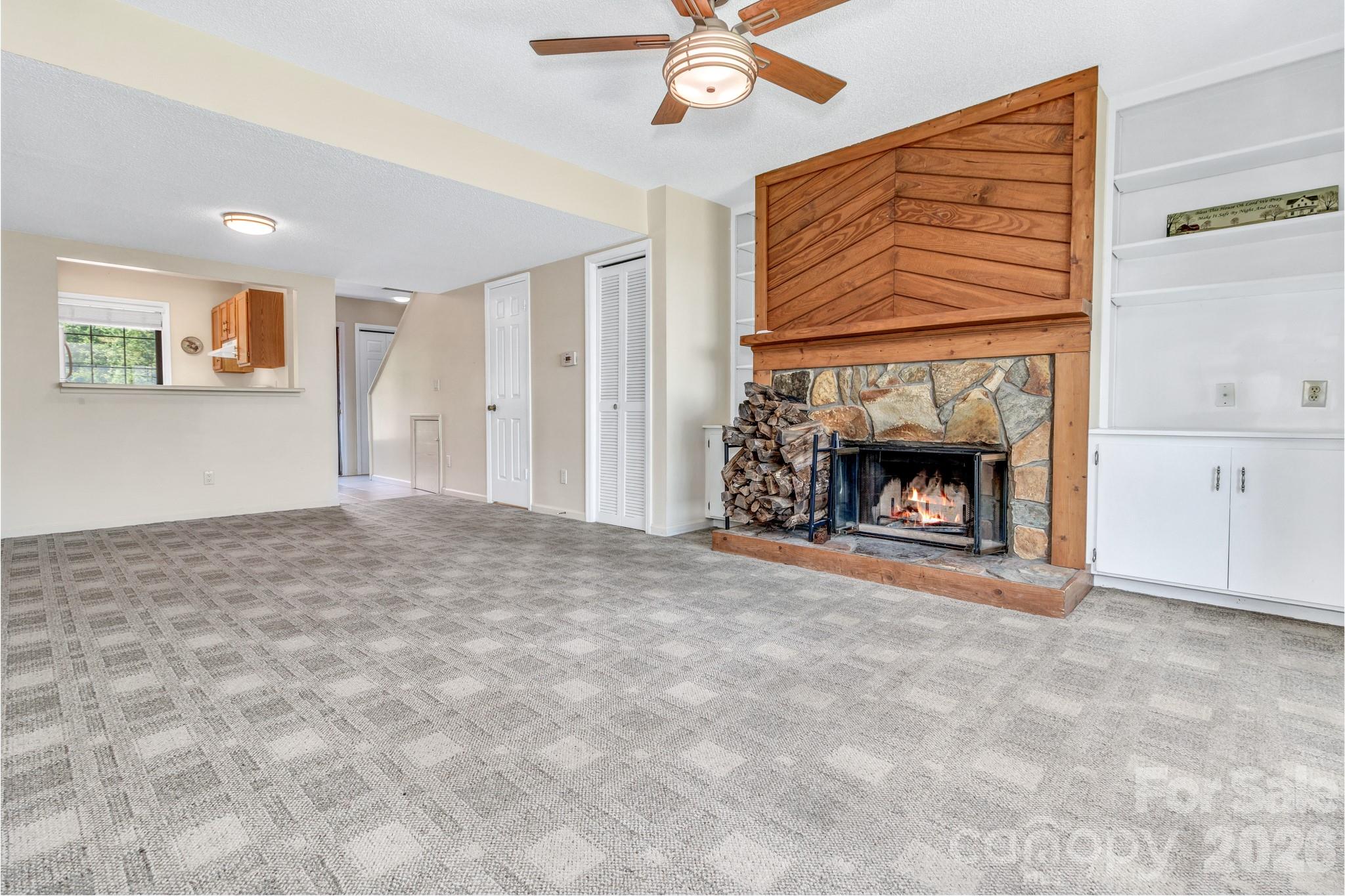 2881 White Oak Mountain Road B-11 Property Photo 4