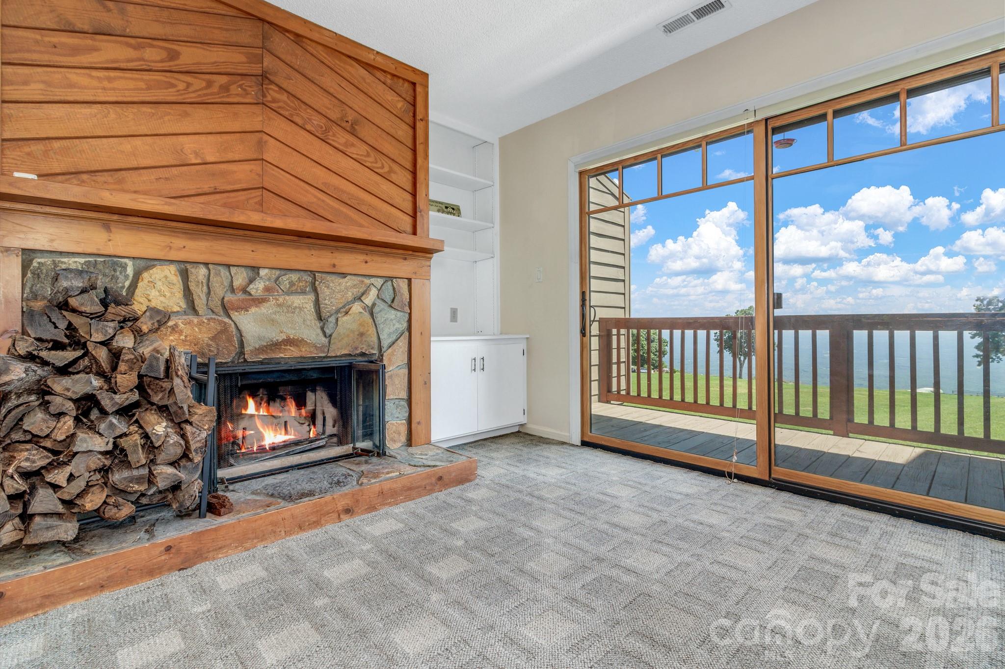 2881 White Oak Mountain Road B-11 Property Photo 5