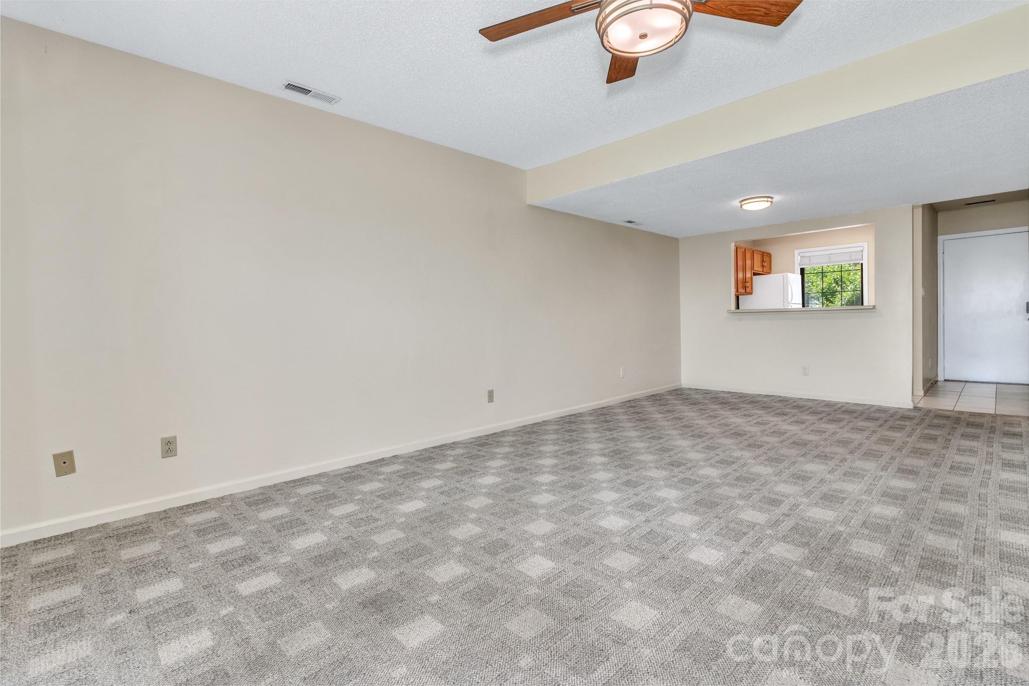 2881 White Oak Mountain Road B-11 Property Photo 7