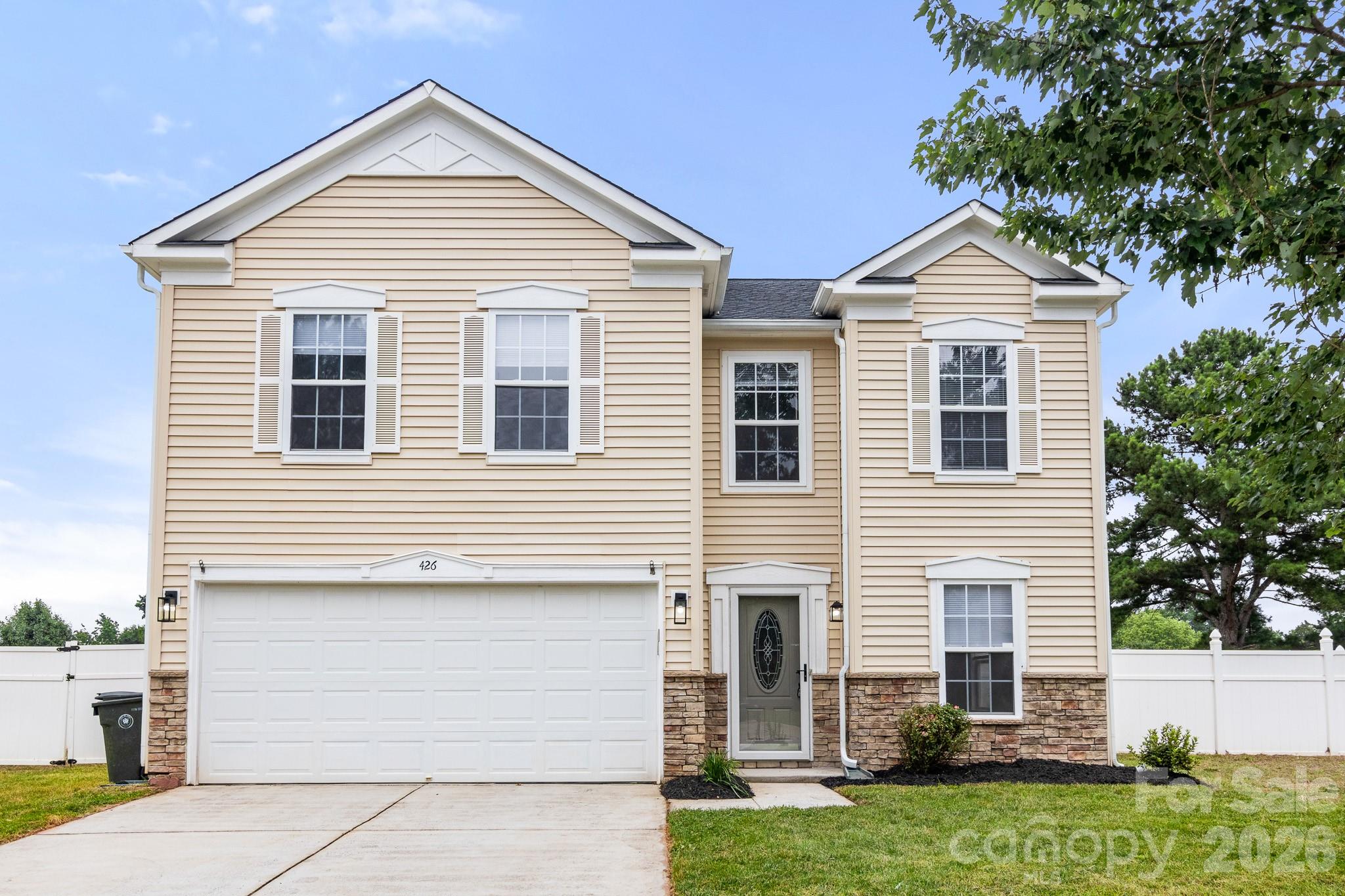 426 Brookhollow Drive Property Photo 1