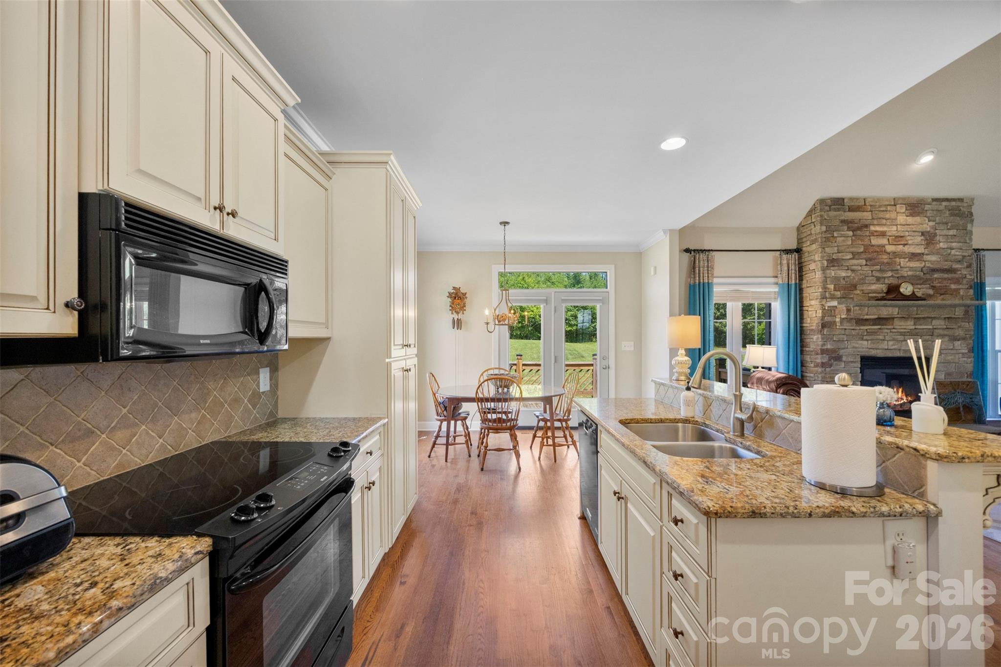 816 Springs Road Property Photo 16