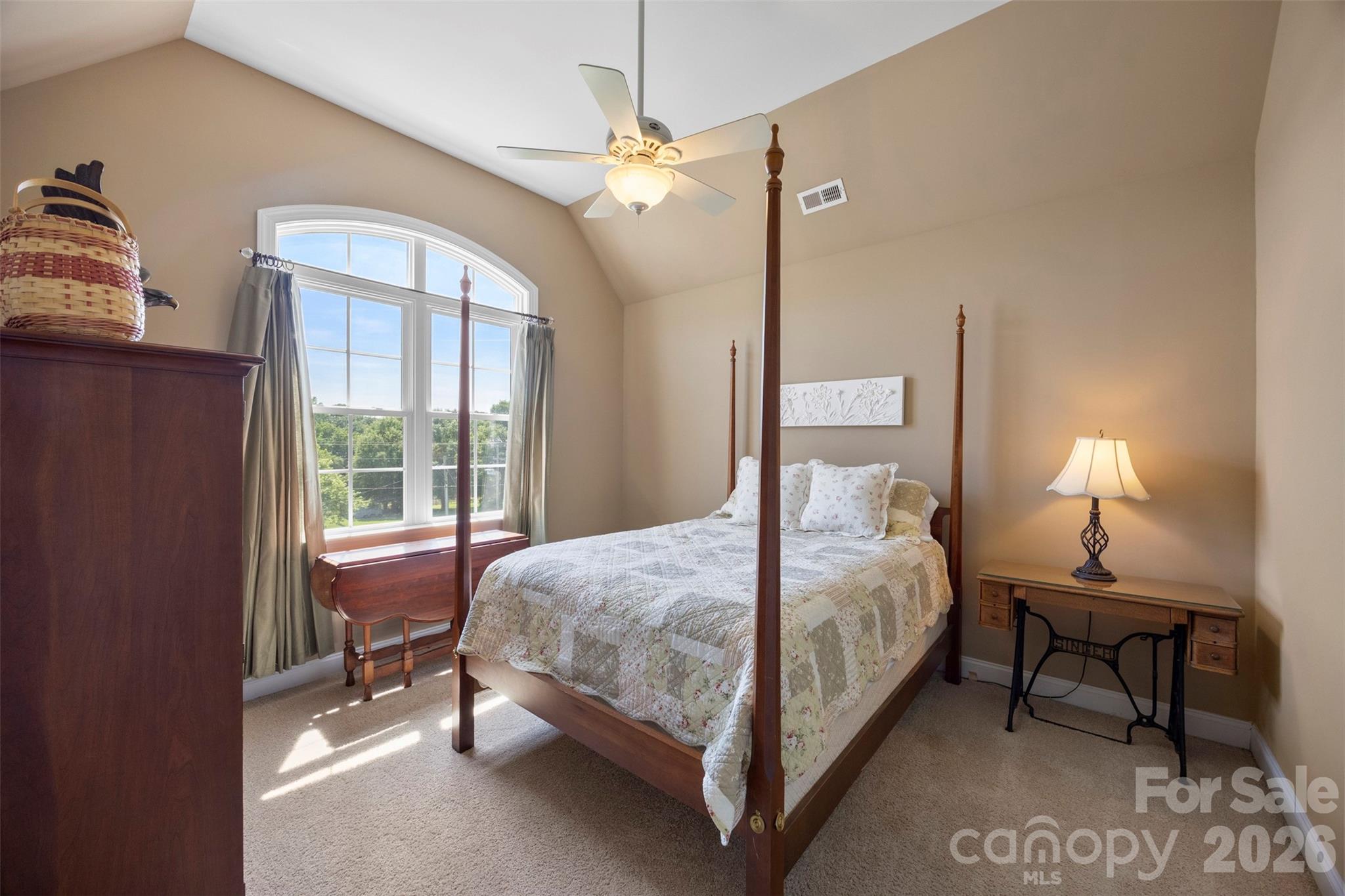 816 Springs Road Property Photo 32