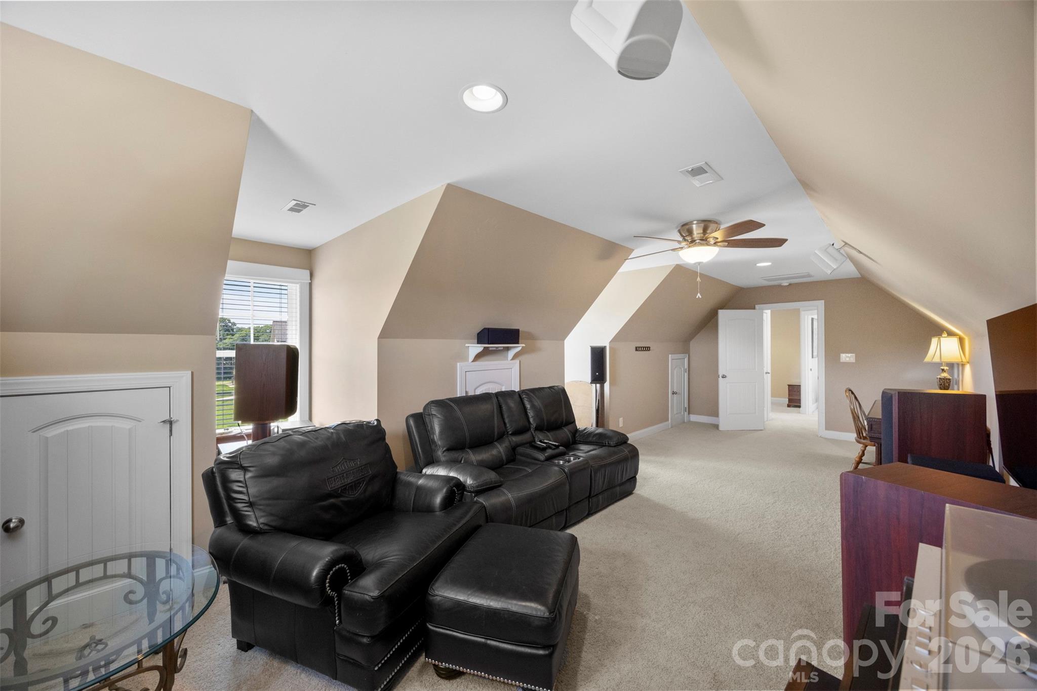 816 Springs Road Property Photo 35