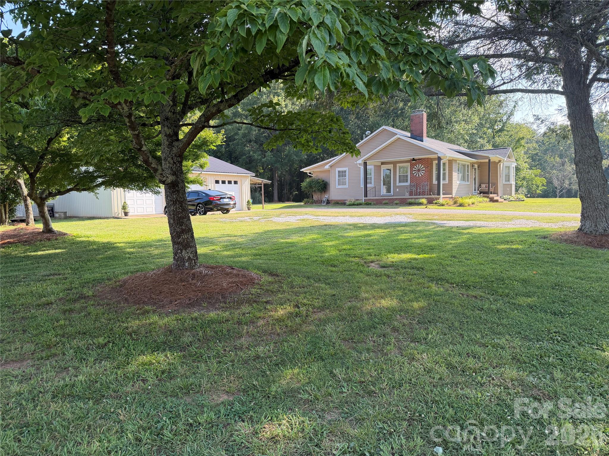 917 W Pine Street Property Photo 24