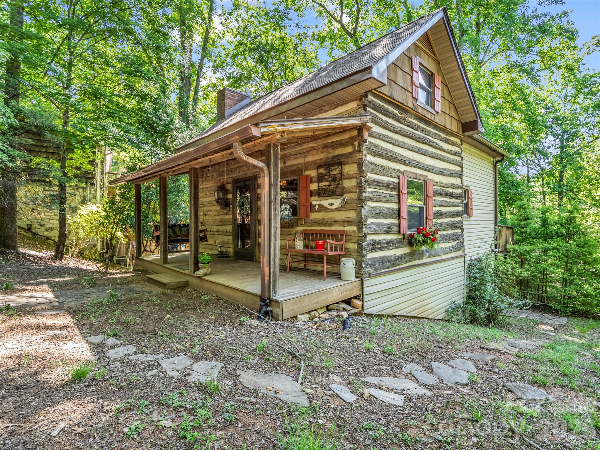 1208 Forest Lake Heights Drive Property Photo 4