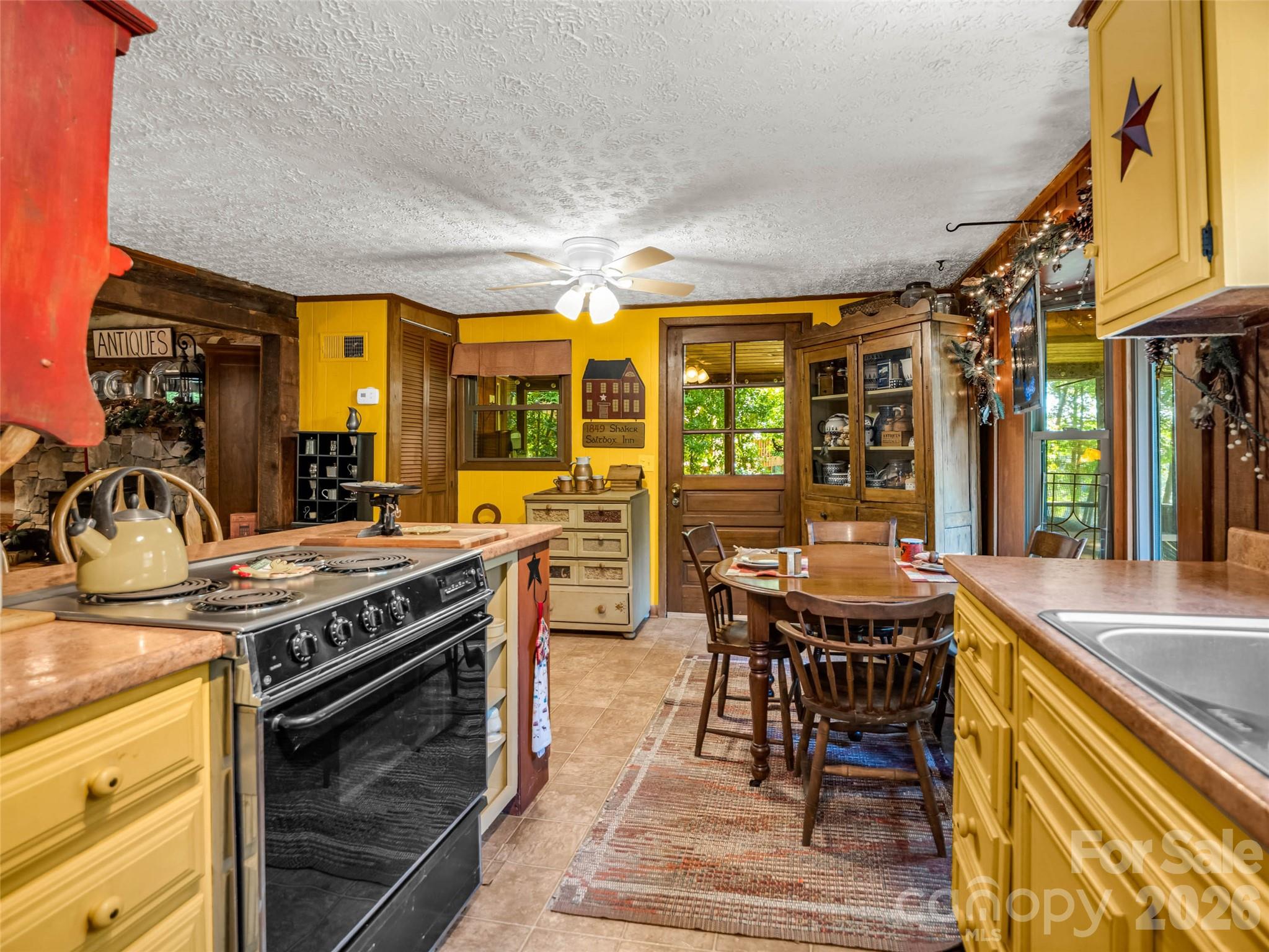 1208 Forest Lake Heights Drive Property Photo 19