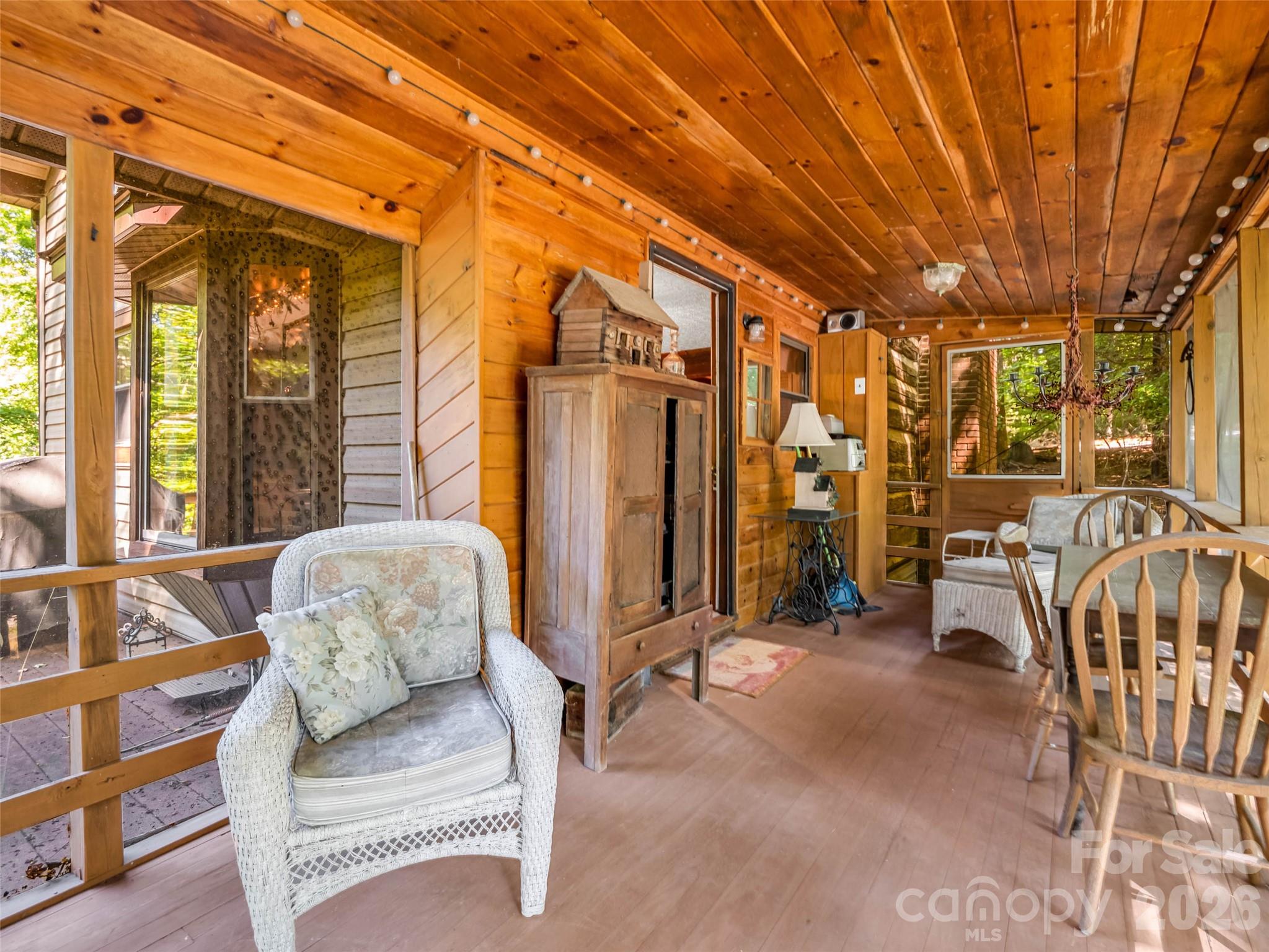 1208 Forest Lake Heights Drive Property Photo 23