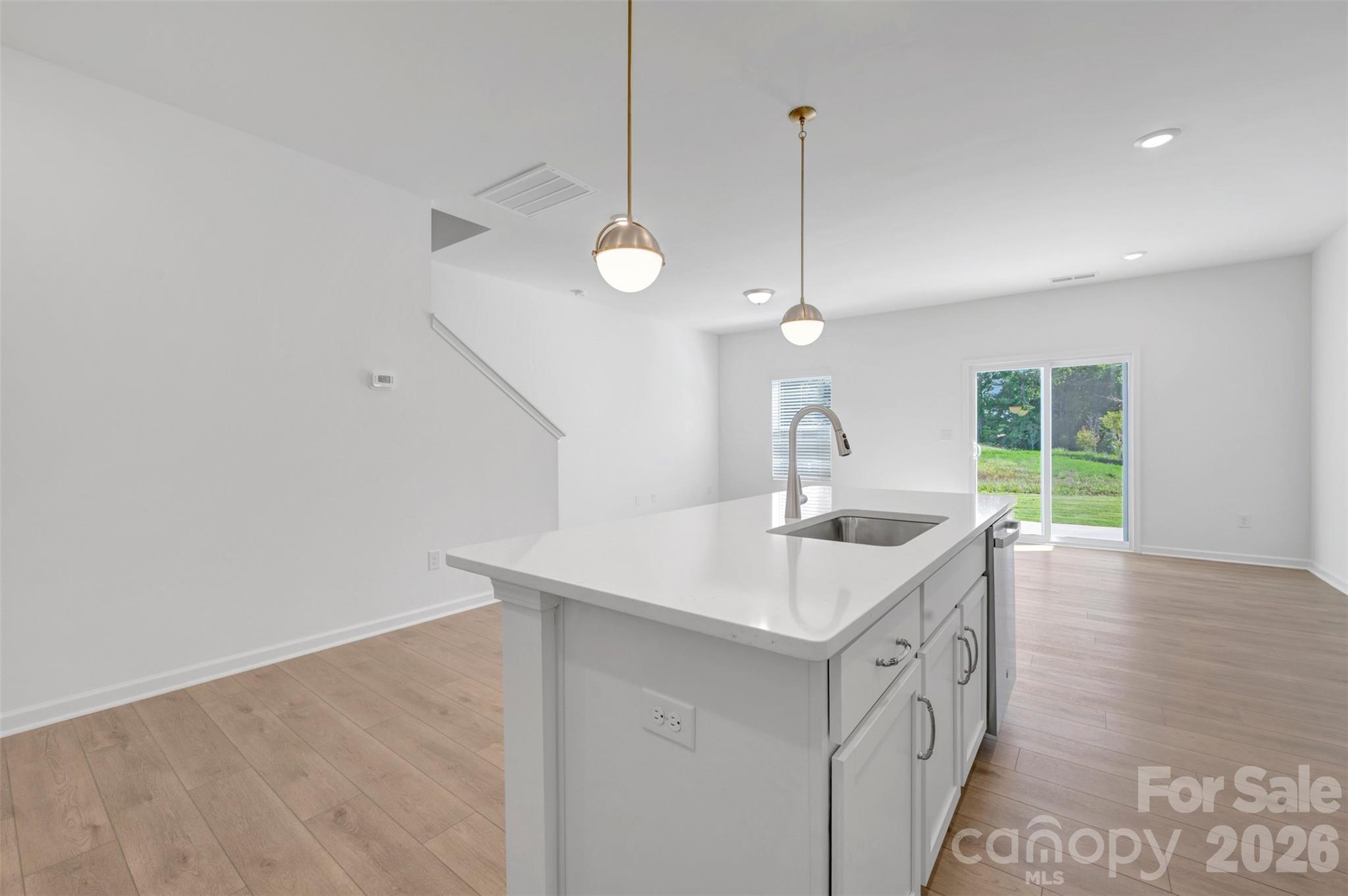 781 Kitfox Drive Property Photo 7