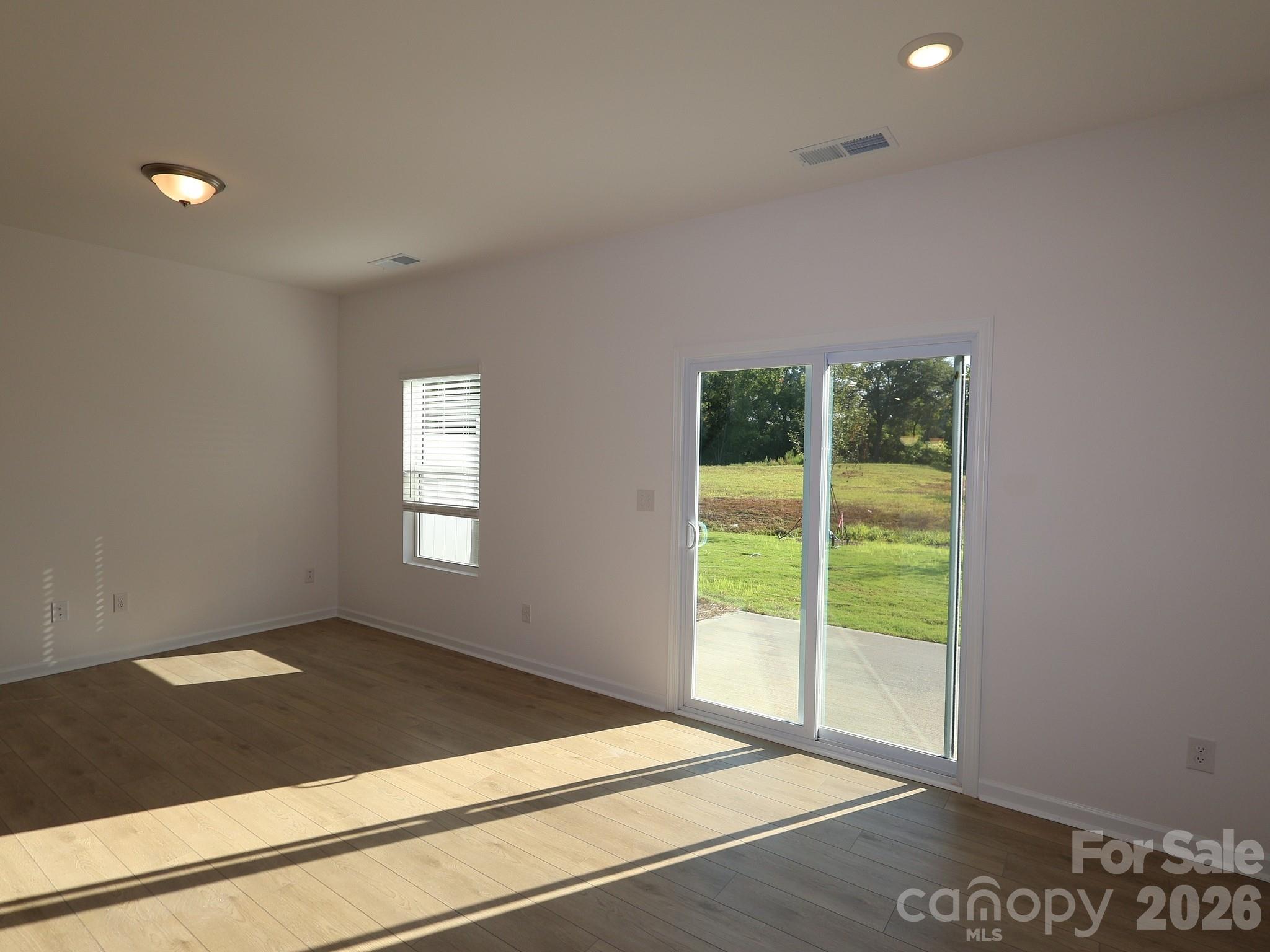 781 Kitfox Drive Property Photo 8