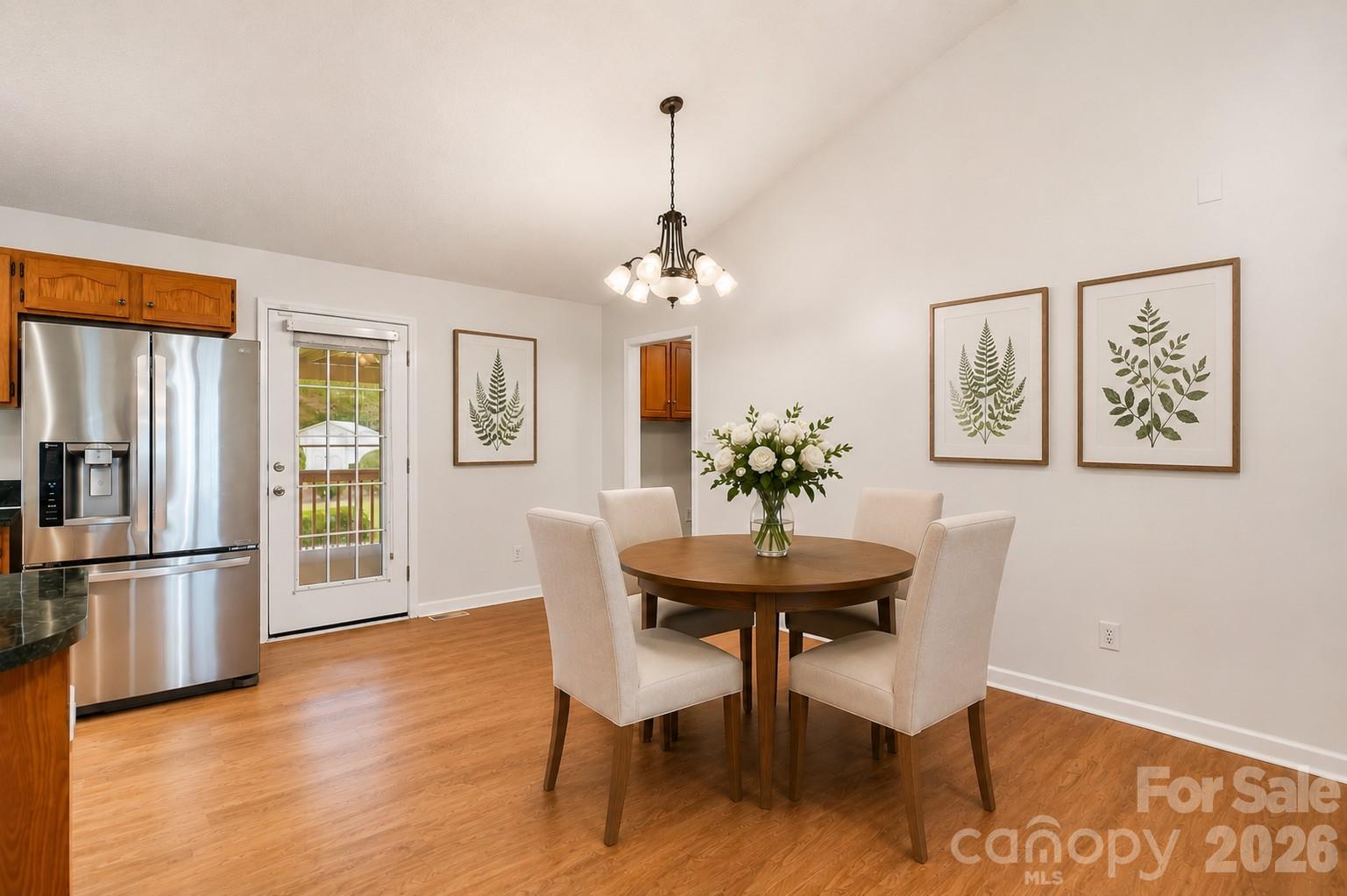 3892 Stoney Creek Drive Property Photo 10