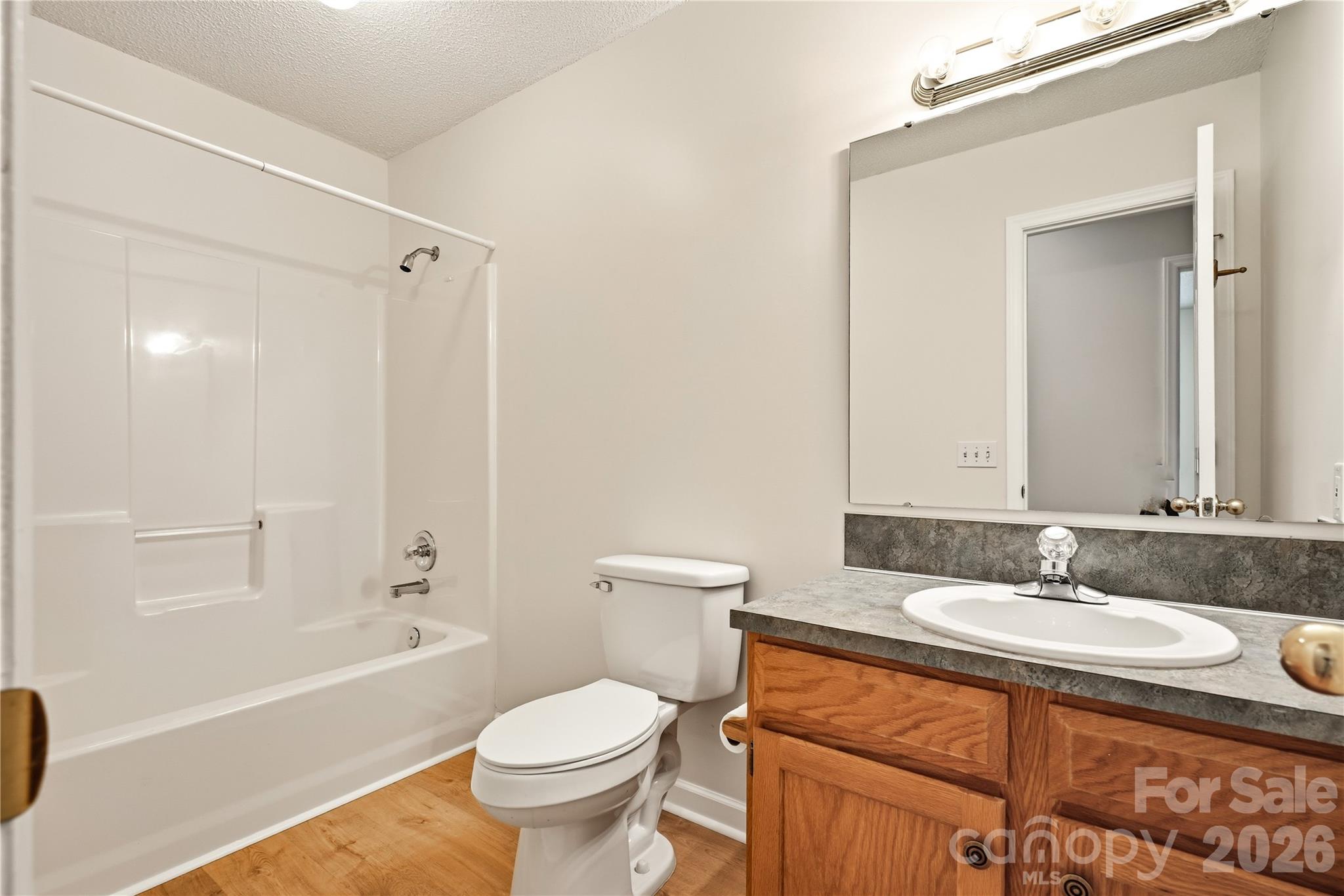 3892 Stoney Creek Drive Property Photo 25