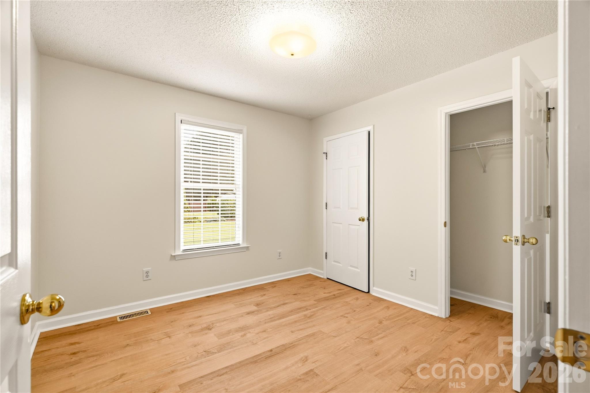 3892 Stoney Creek Drive Property Photo 27