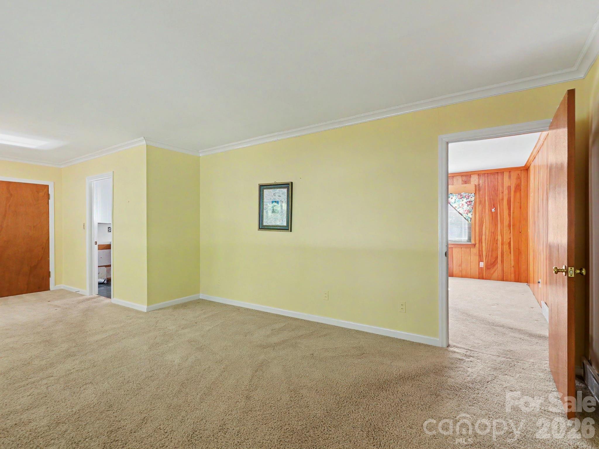 1006 S Main Street Property Photo 13