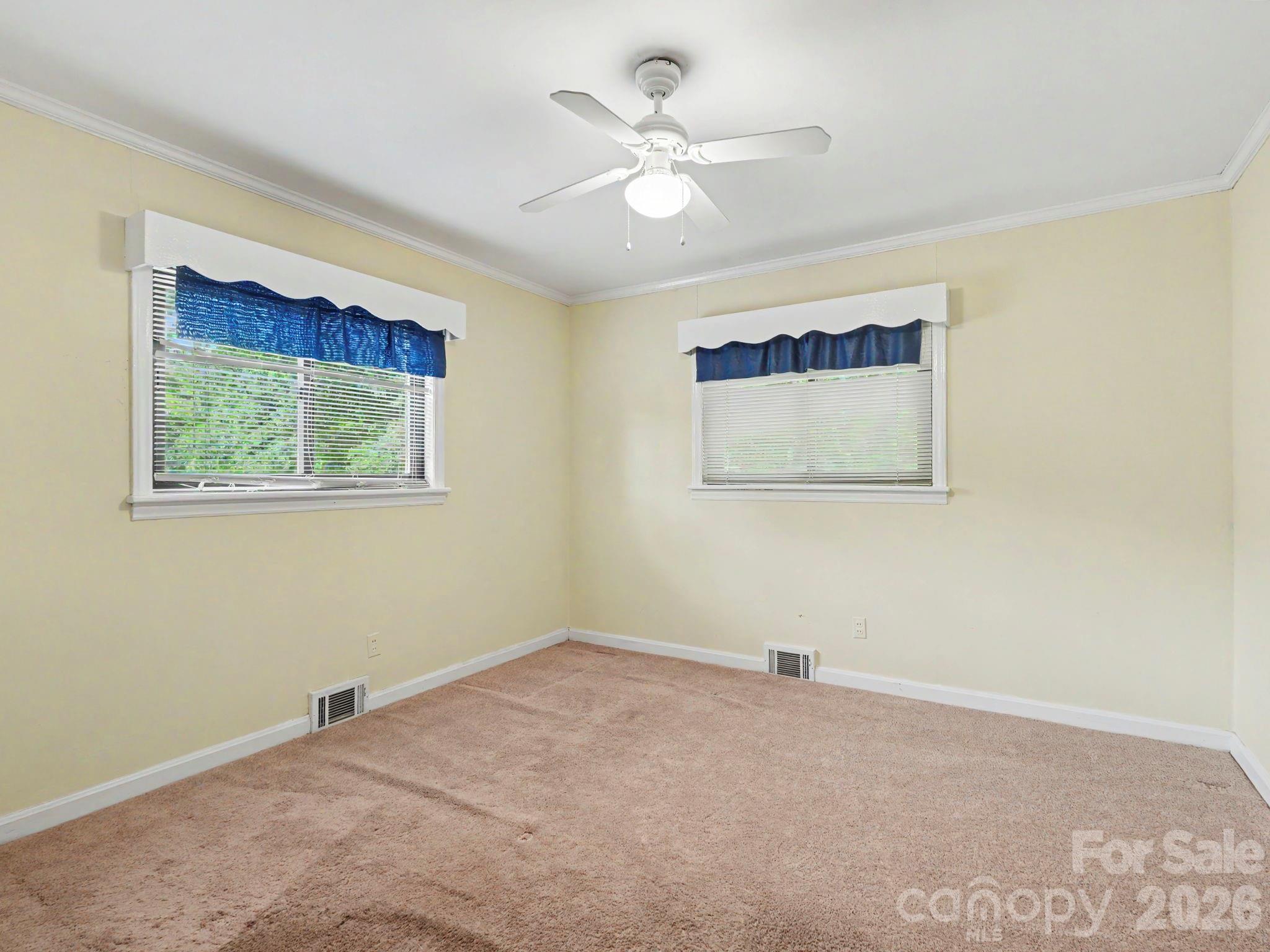 1006 S Main Street Property Photo 28