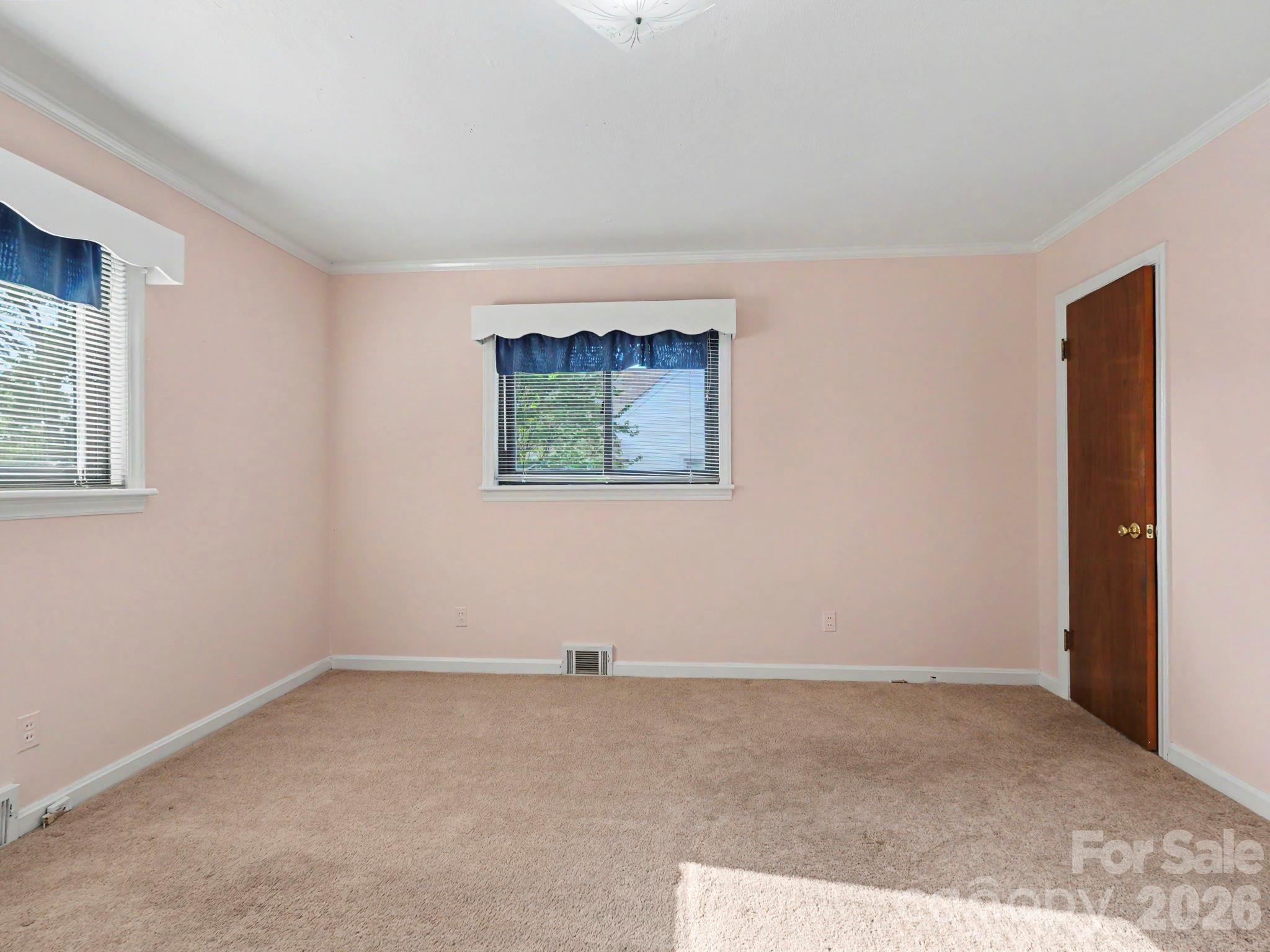 1006 S Main Street Property Photo 34