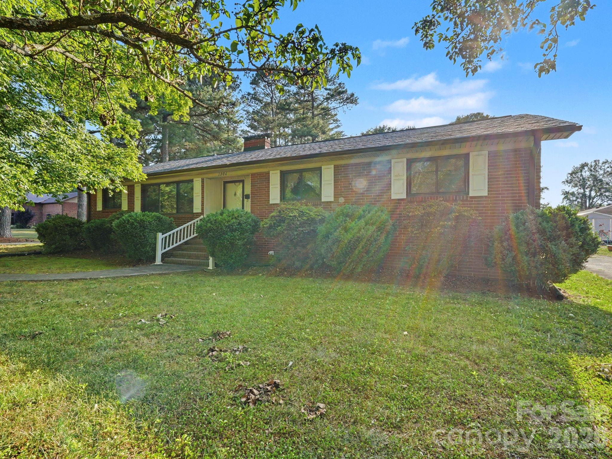 1006 S Main Street Property Photo 42