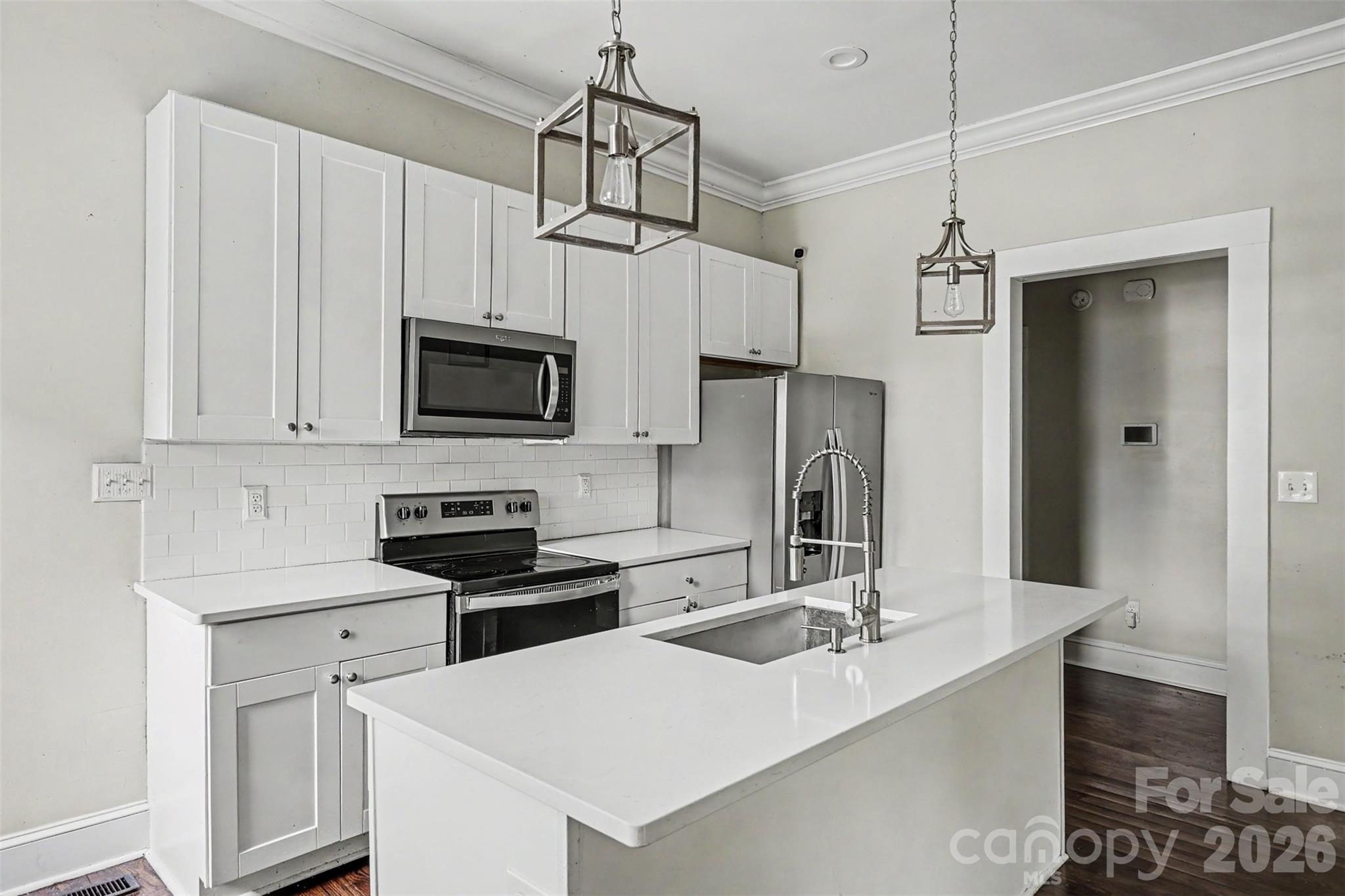 80 Kerr Street Property Photo 2