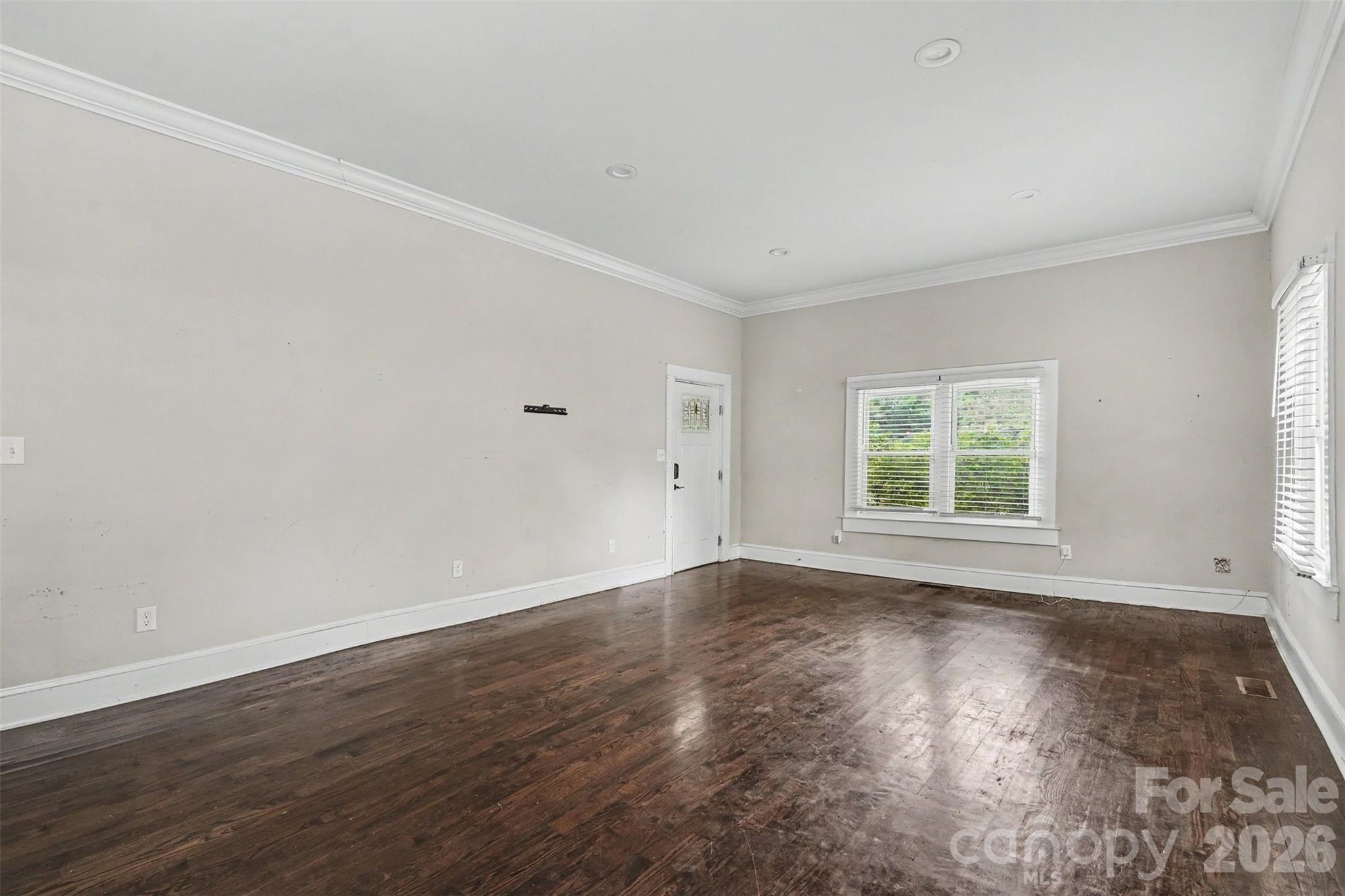 80 Kerr Street Property Photo 7