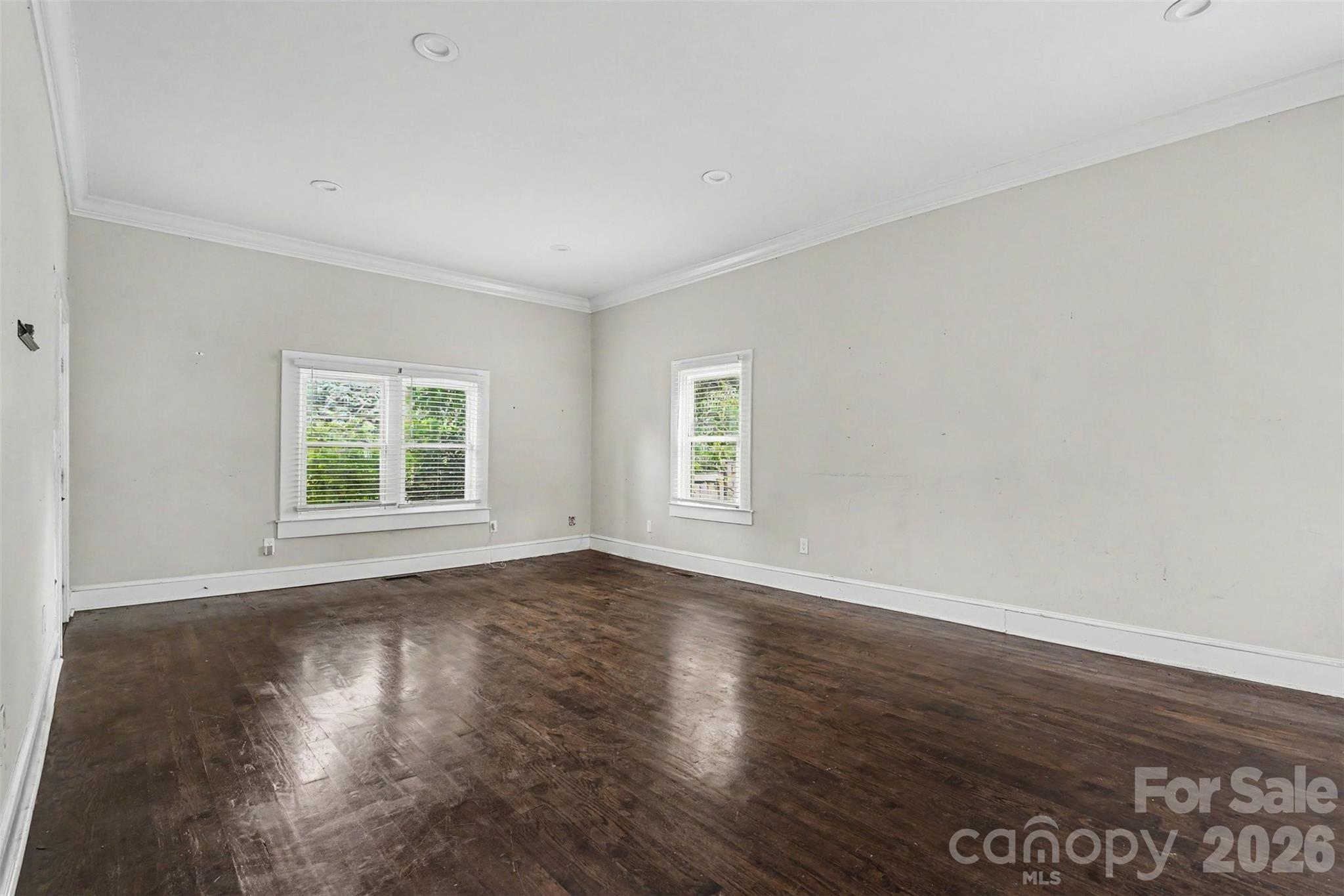 80 Kerr Street Property Photo 9